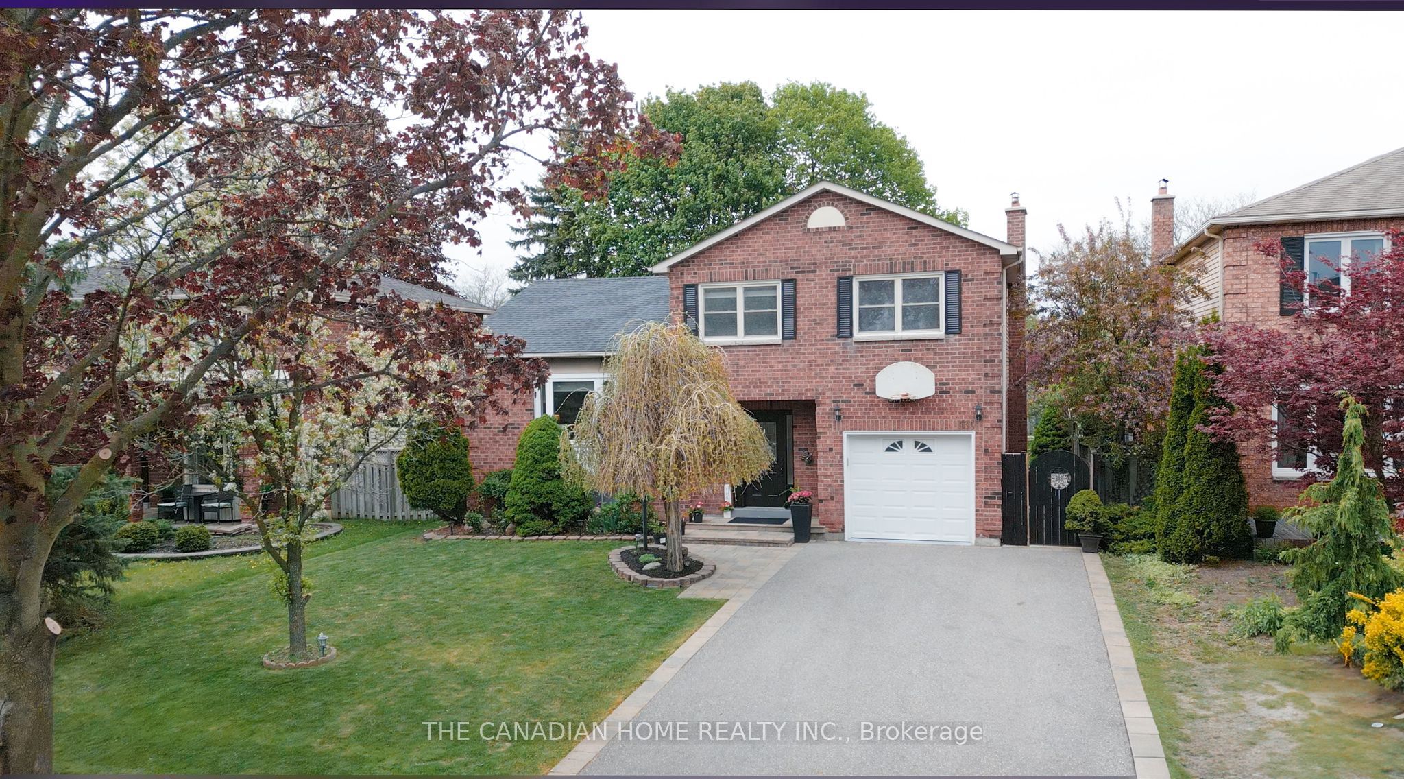 130 William Stephenson Dr Property Photo