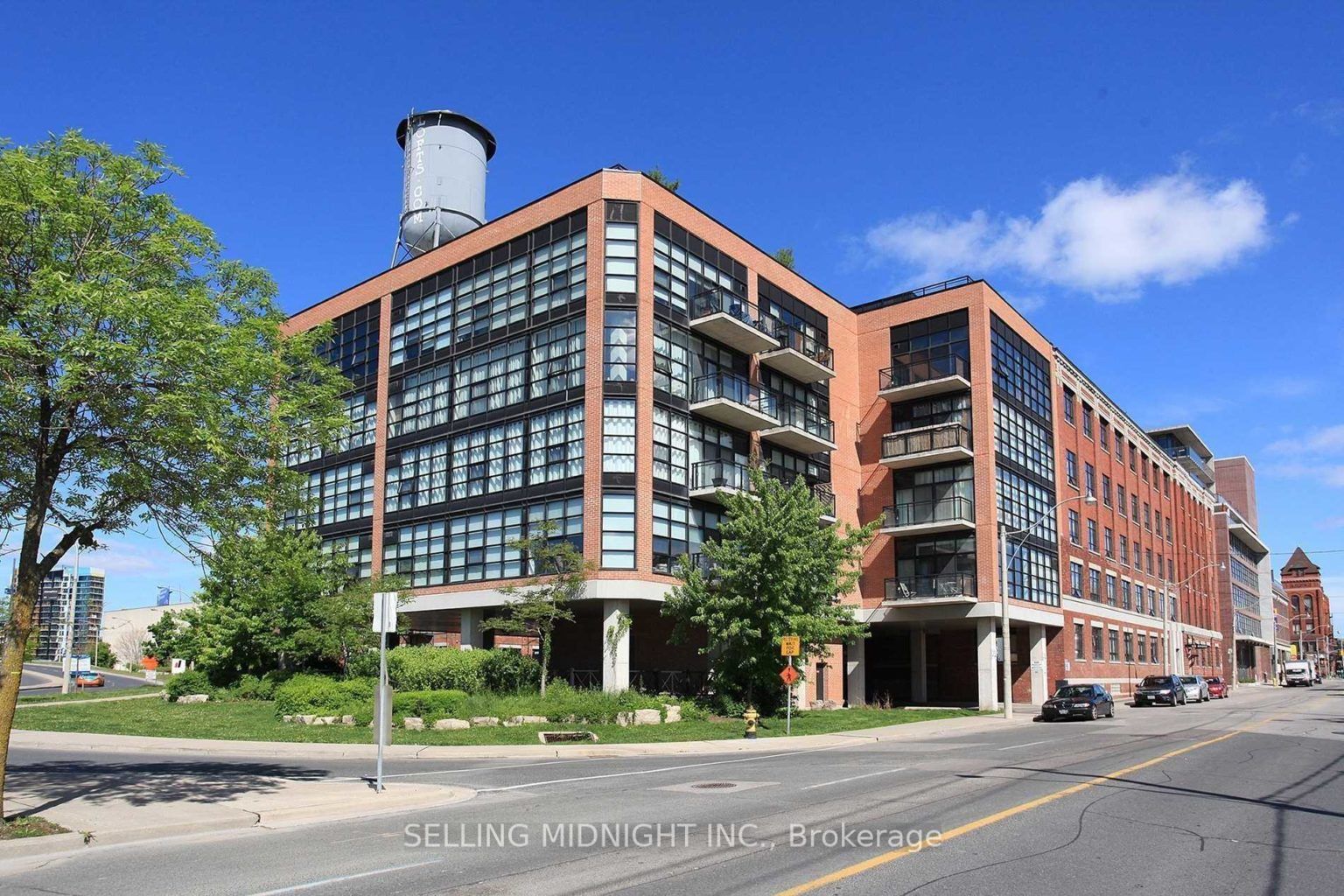 68 Broadview Avenue 112 Property Photo 1