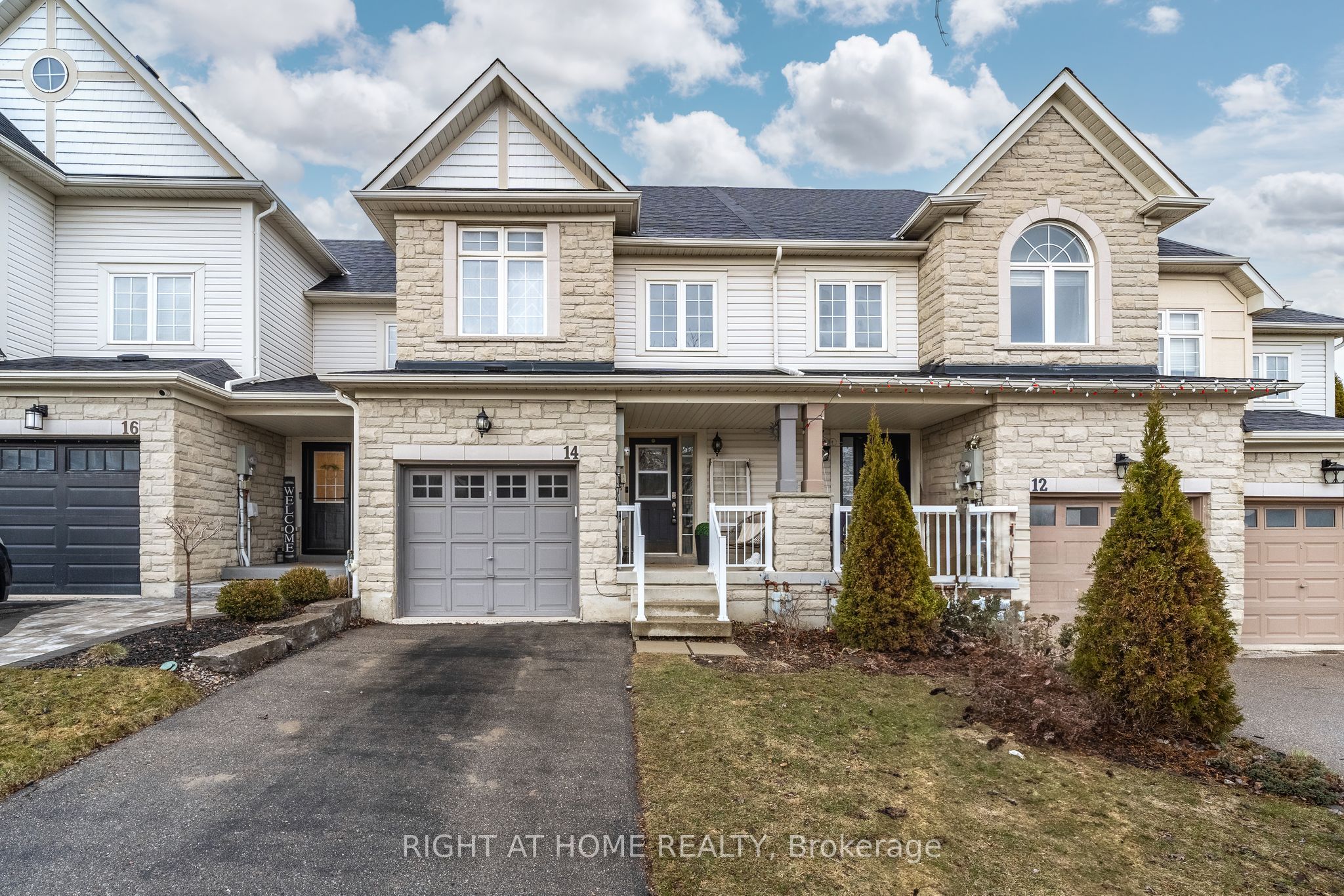 14 Dodds Square Property Photo