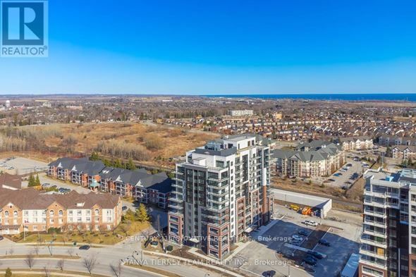 55 Clarington Blvd Property Photo 1