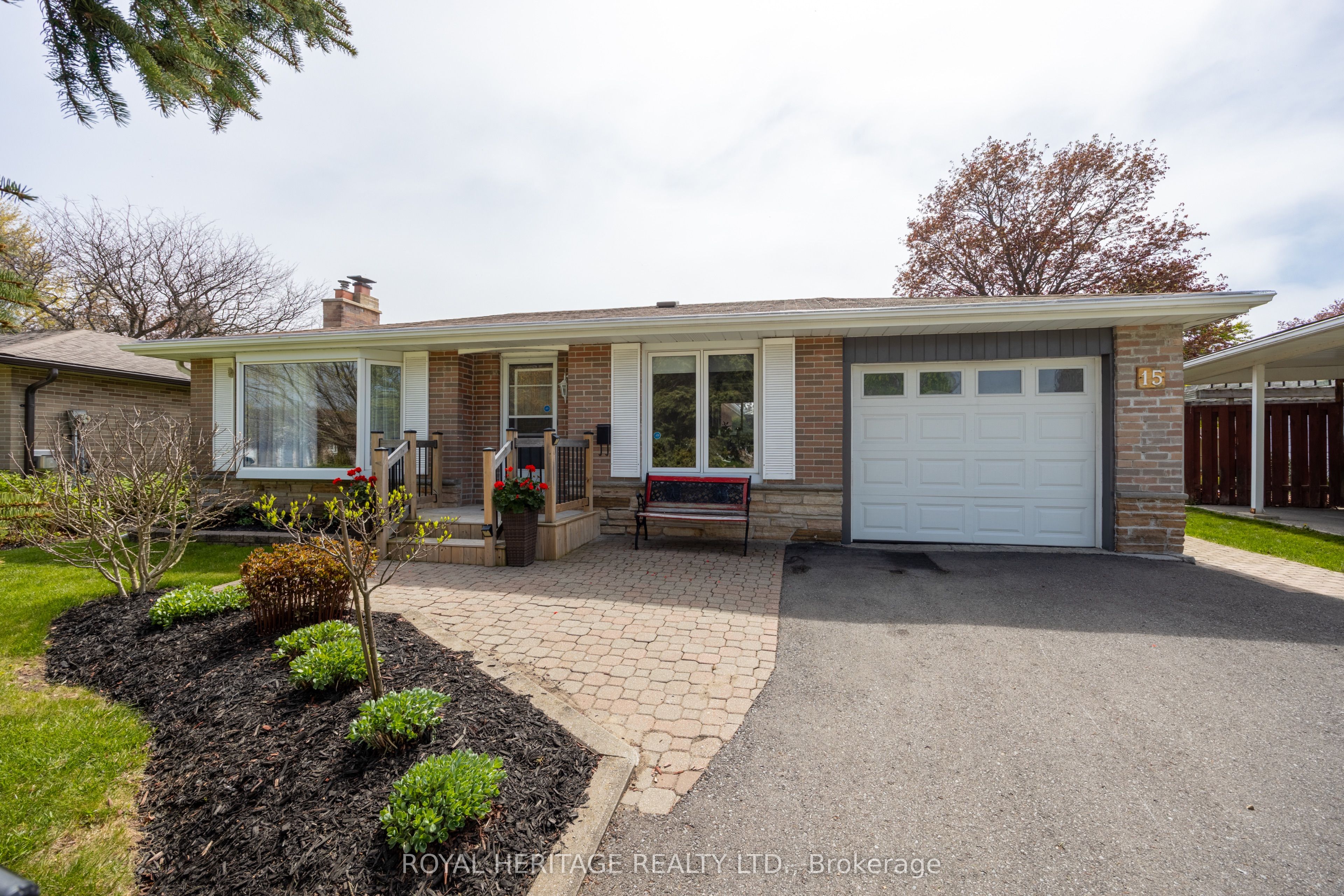15 Lawrie Road Property Photo 1