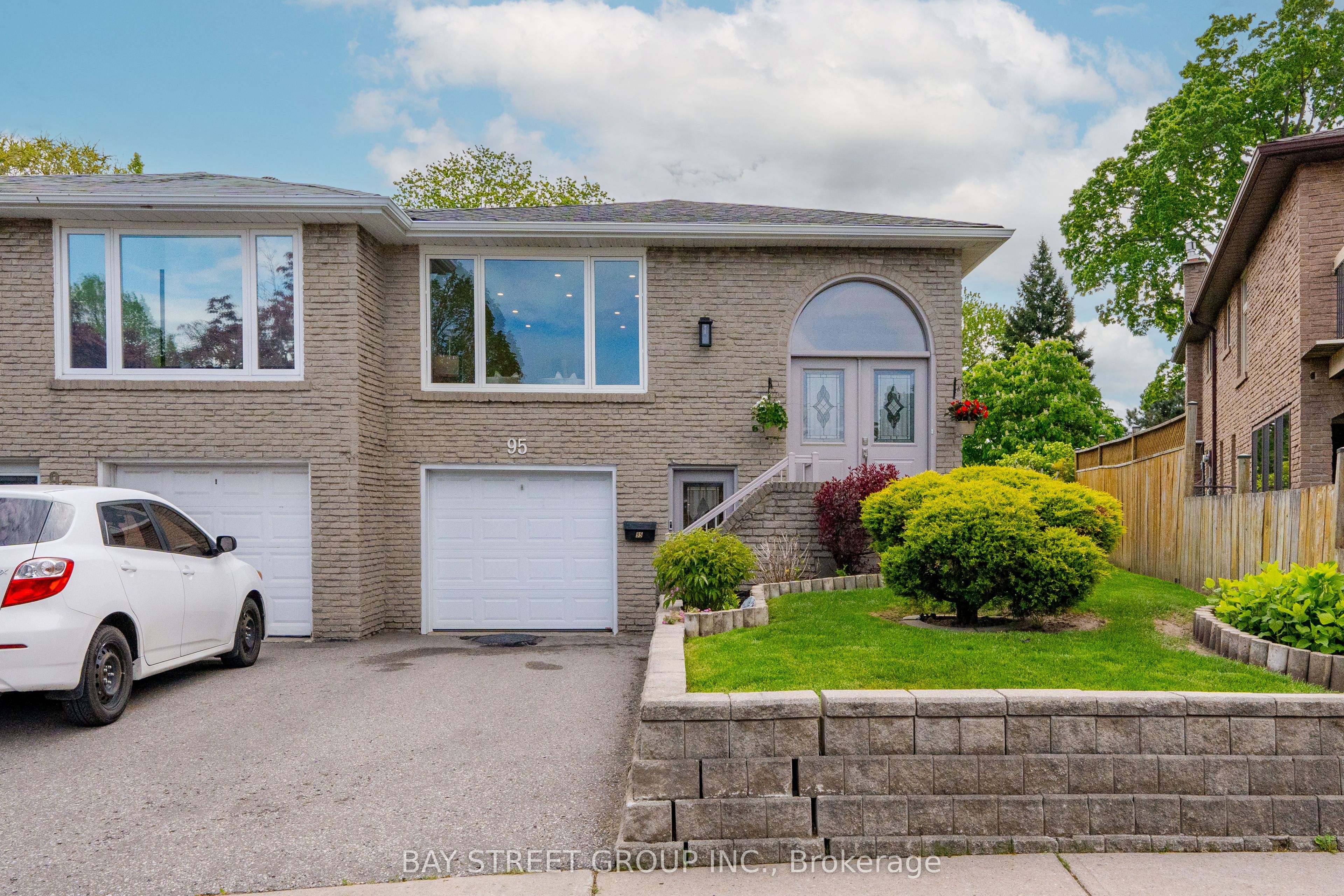 95 Heaslip Terrace Property Photo