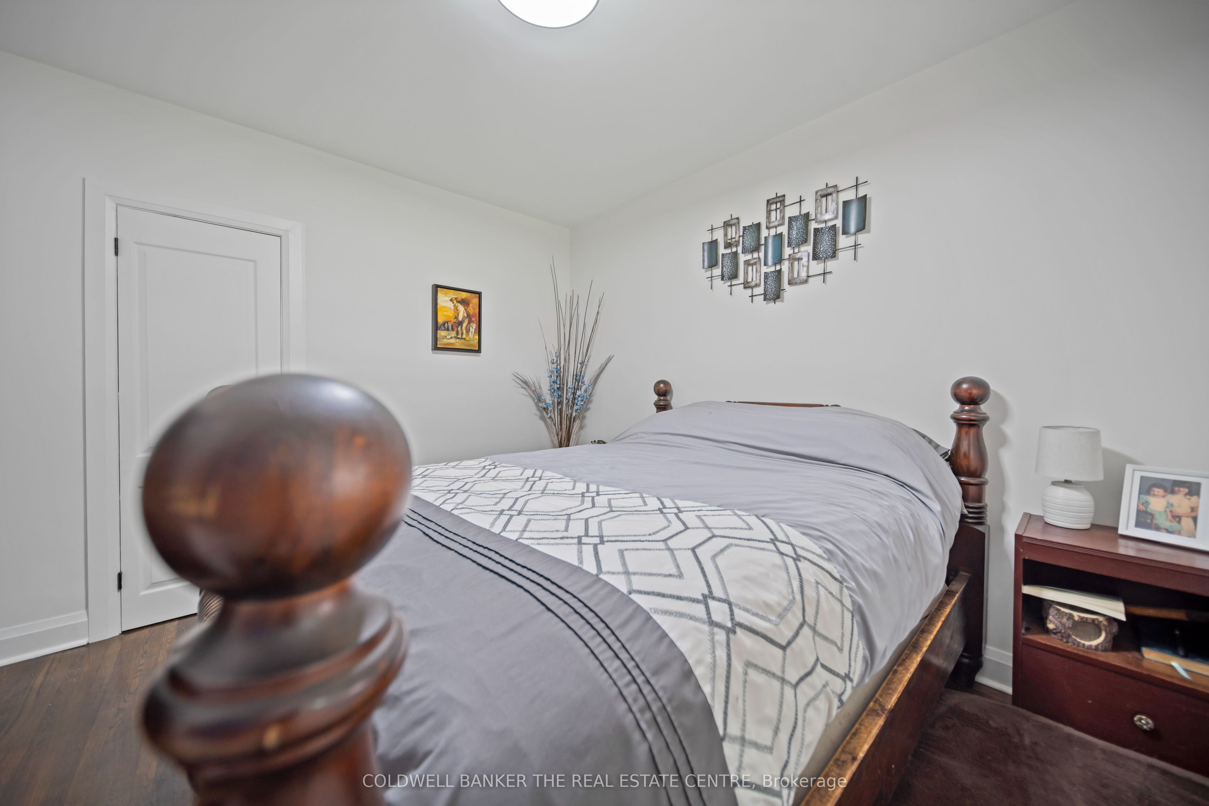 135 Lord Roberts Drive Property Photo 13