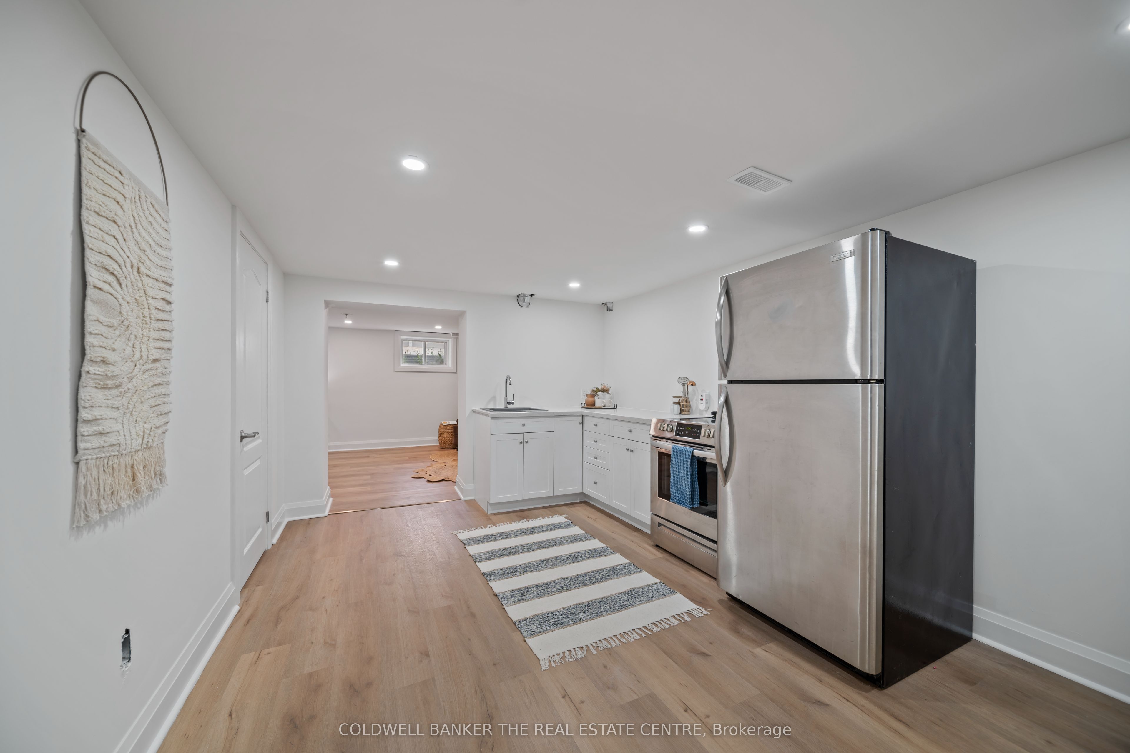 135 Lord Roberts Drive Property Photo 22