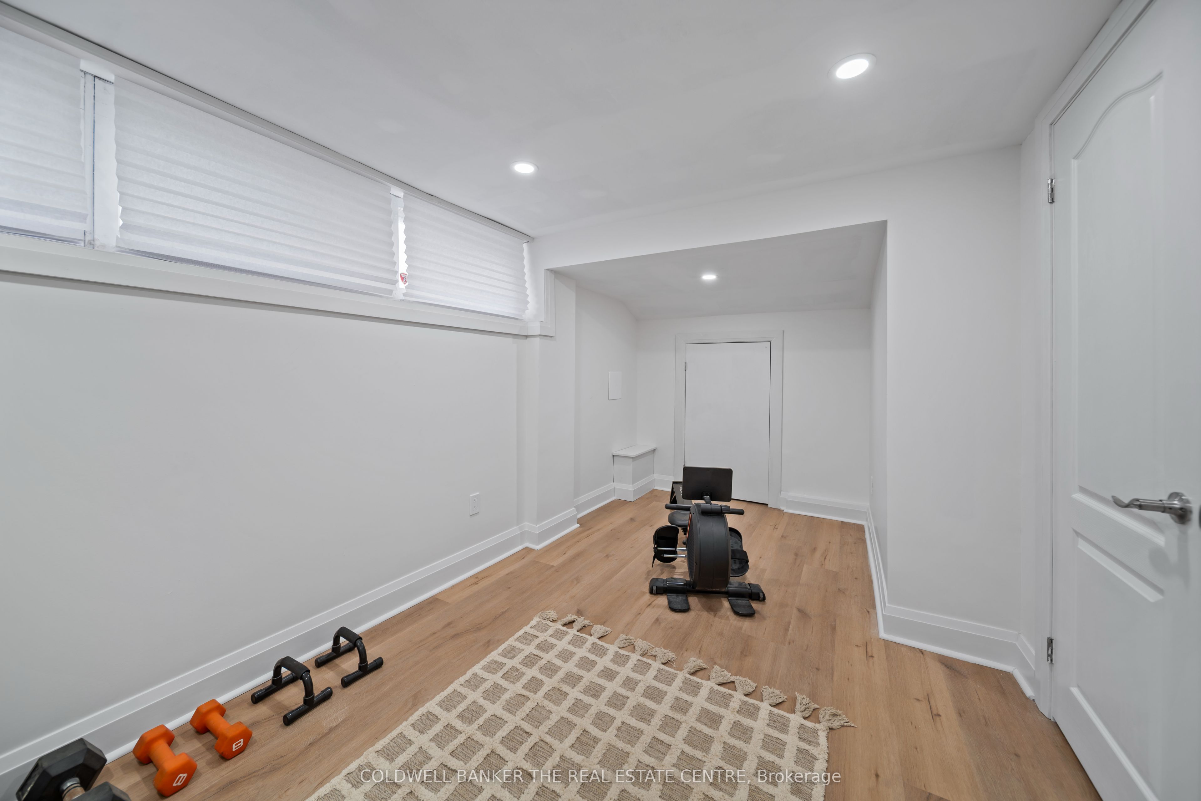 135 Lord Roberts Drive Property Photo 26