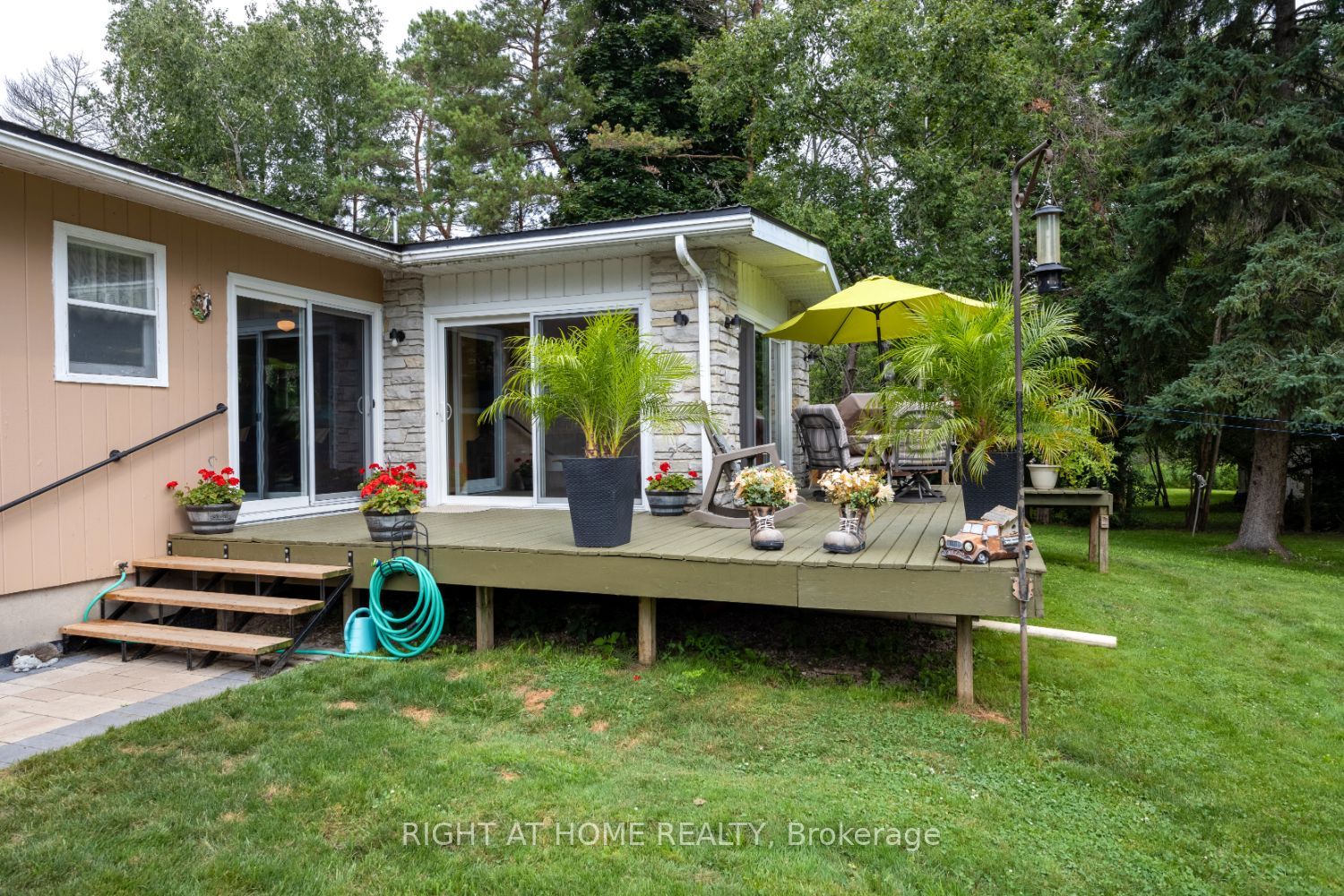 141 Platten Boulevard Property Photo 3