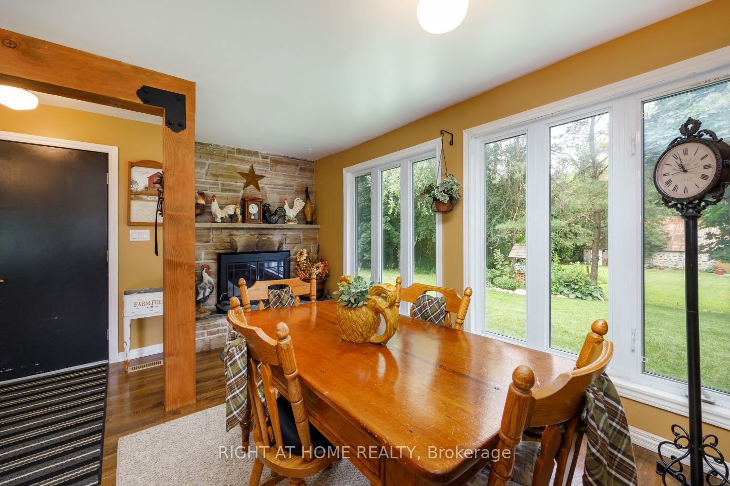 141 Platten Boulevard Property Photo 4