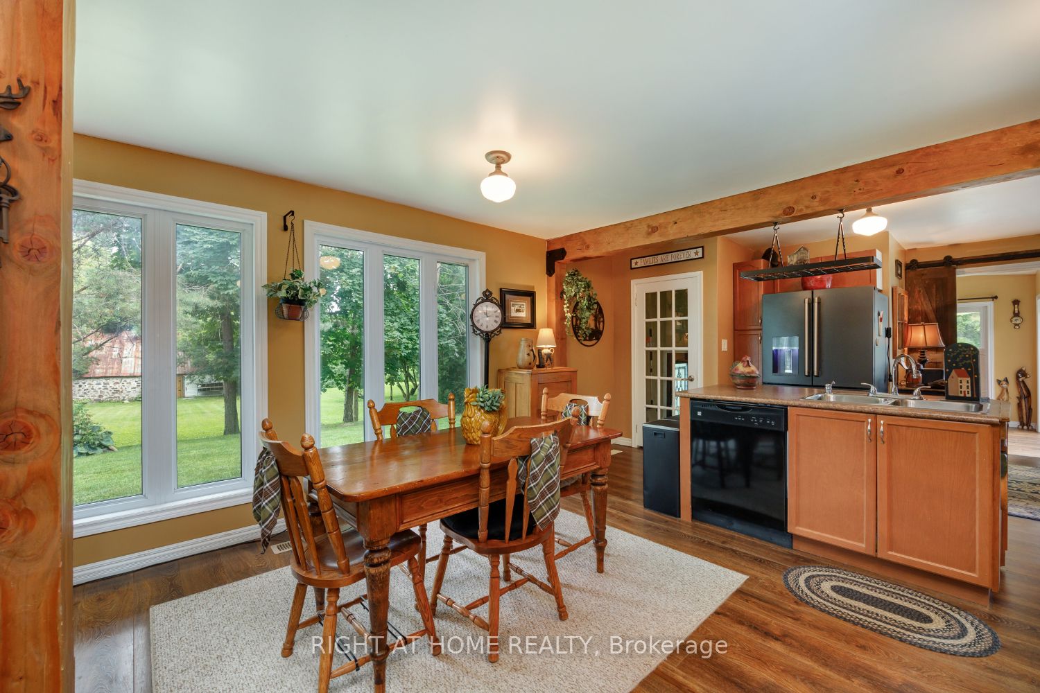 141 Platten Boulevard Property Photo 6