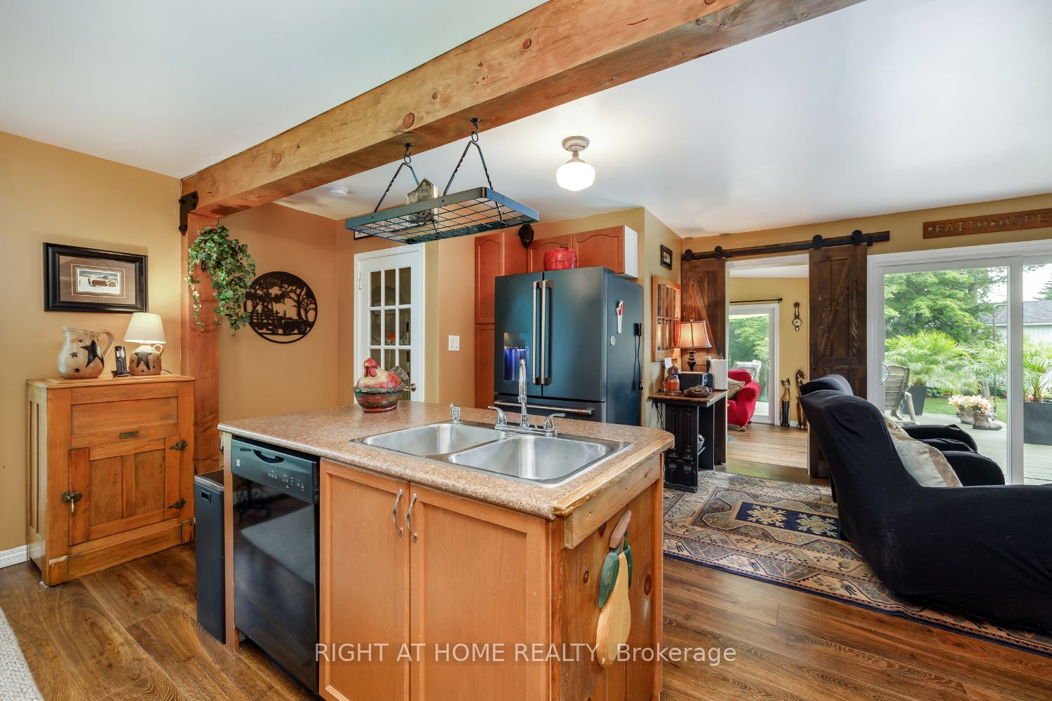 141 Platten Boulevard Property Photo 12