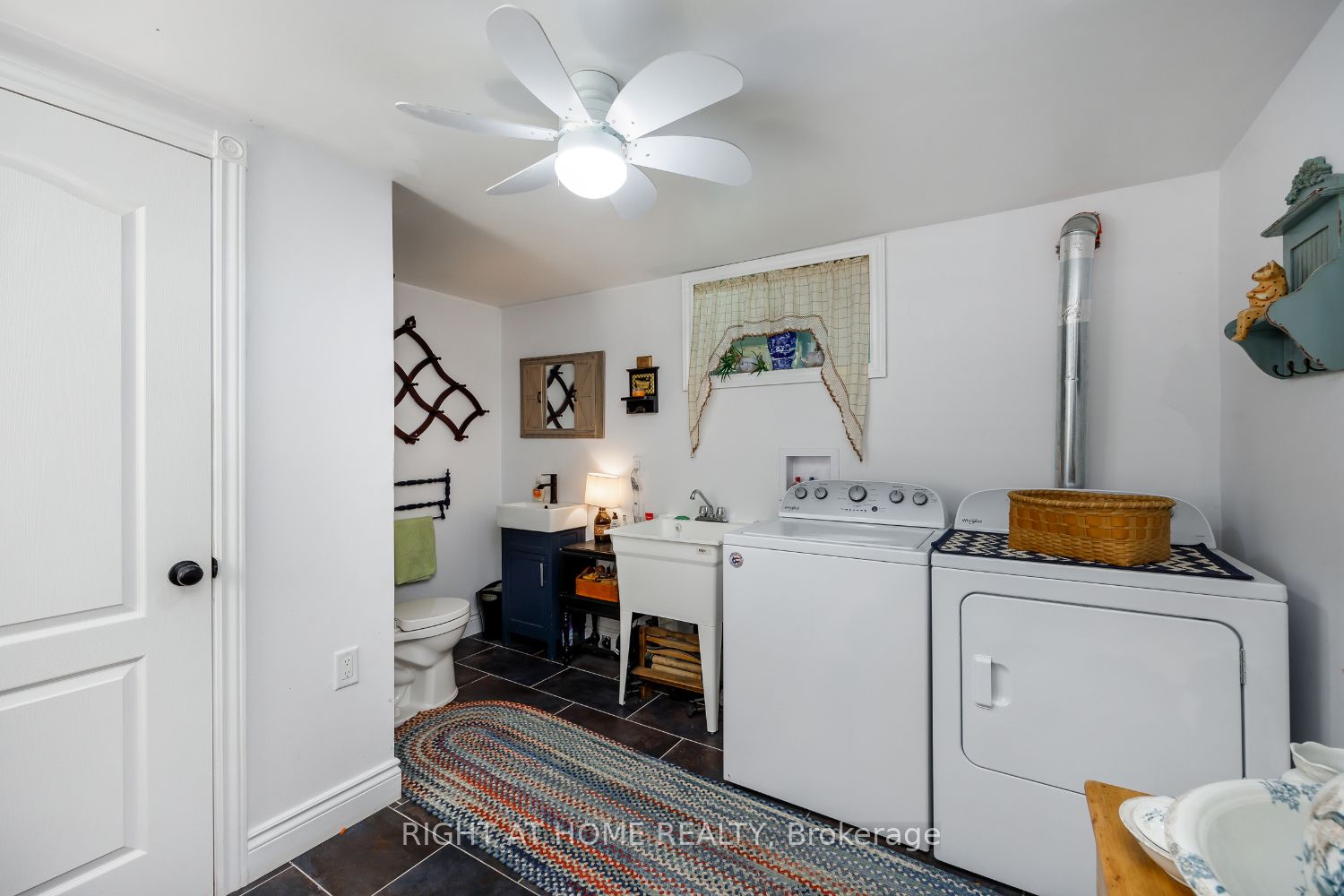 141 Platten Boulevard Property Photo 23