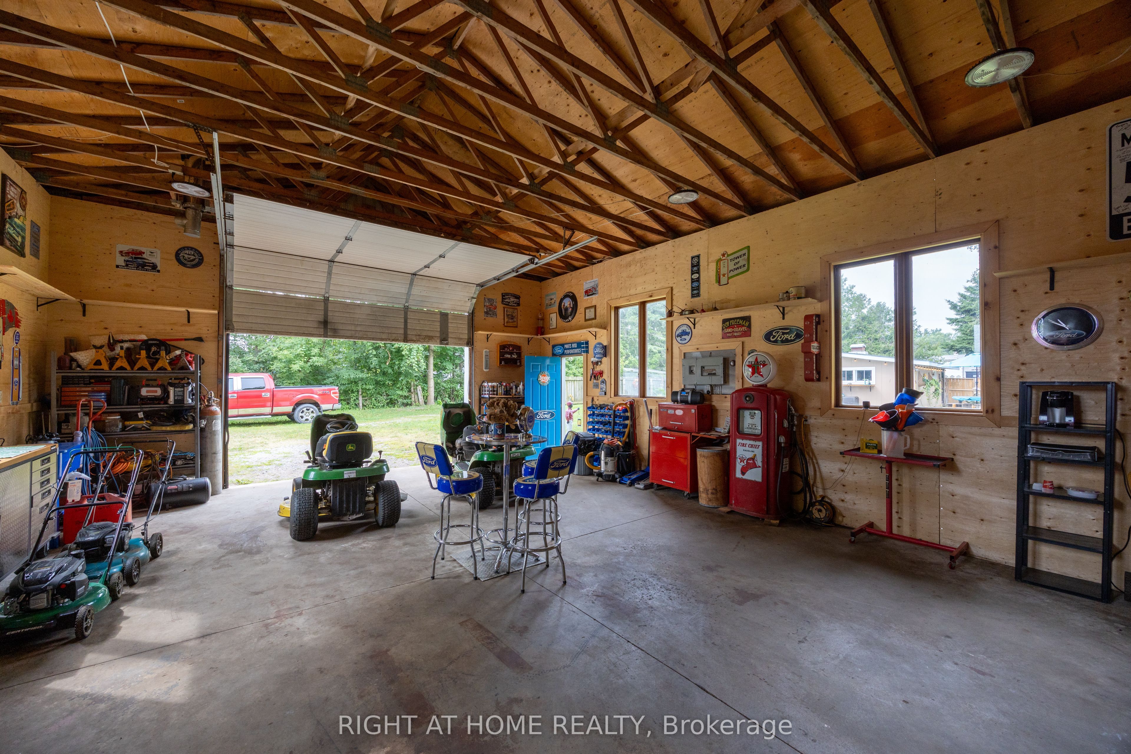 141 Platten Boulevard Property Photo 37