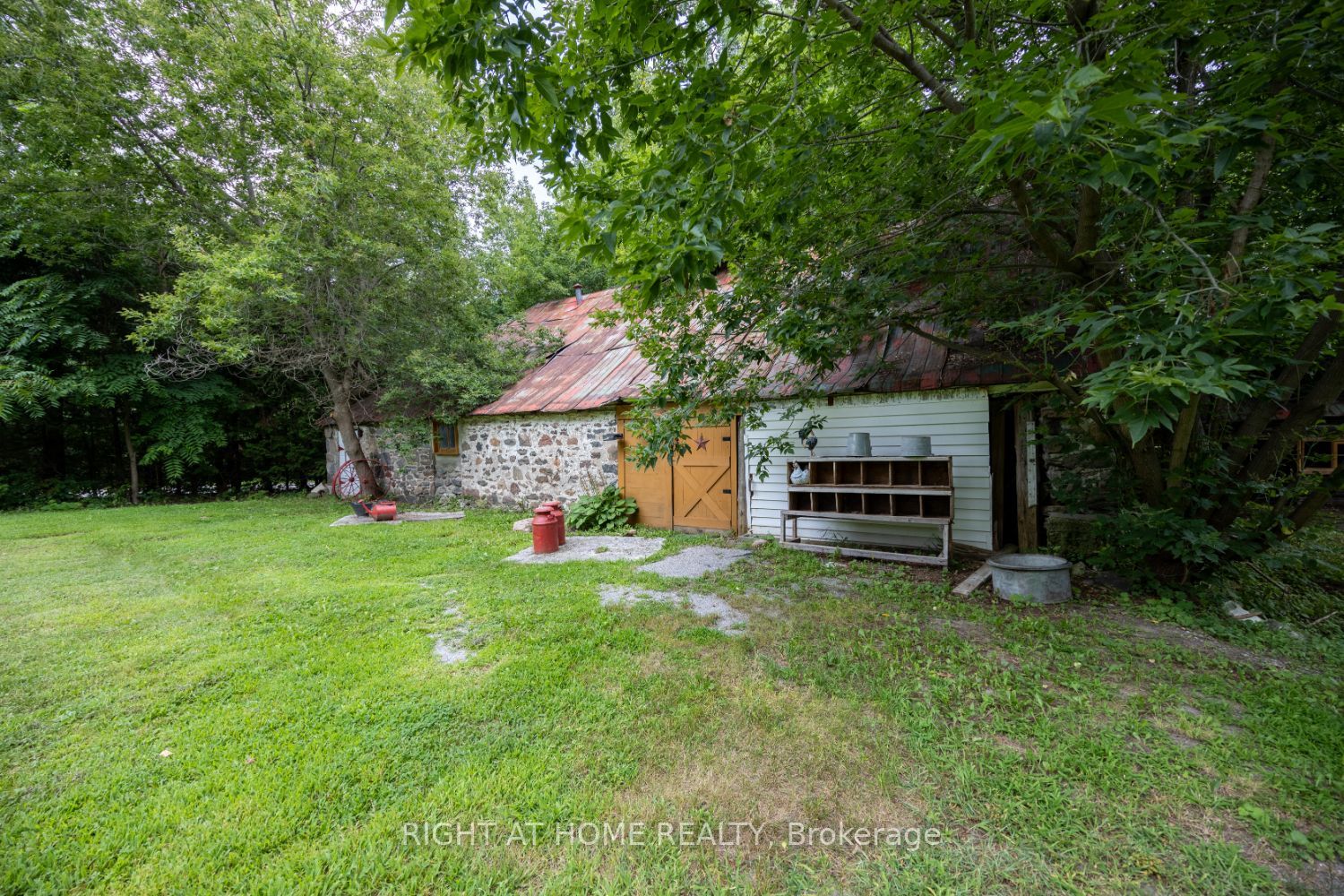 141 Platten Boulevard Property Photo 42