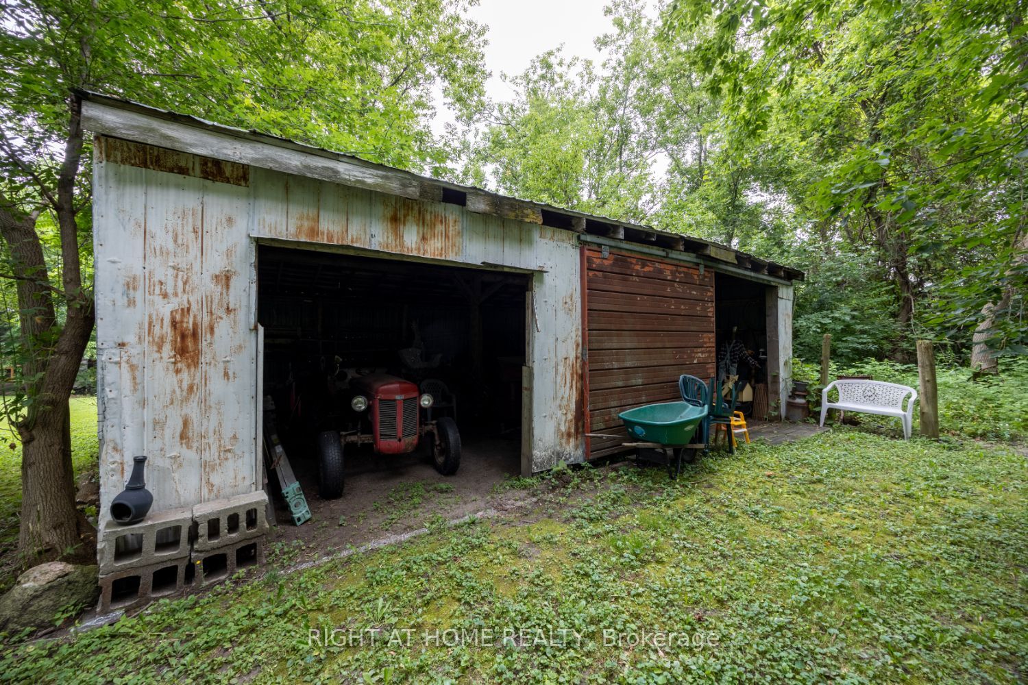 141 Platten Boulevard Property Photo 43