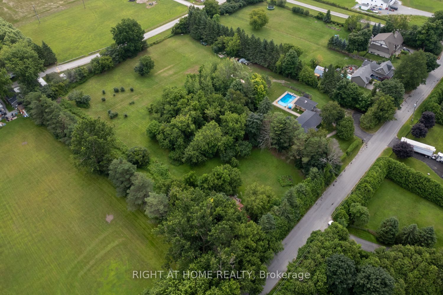 141 Platten Boulevard Property Photo 47