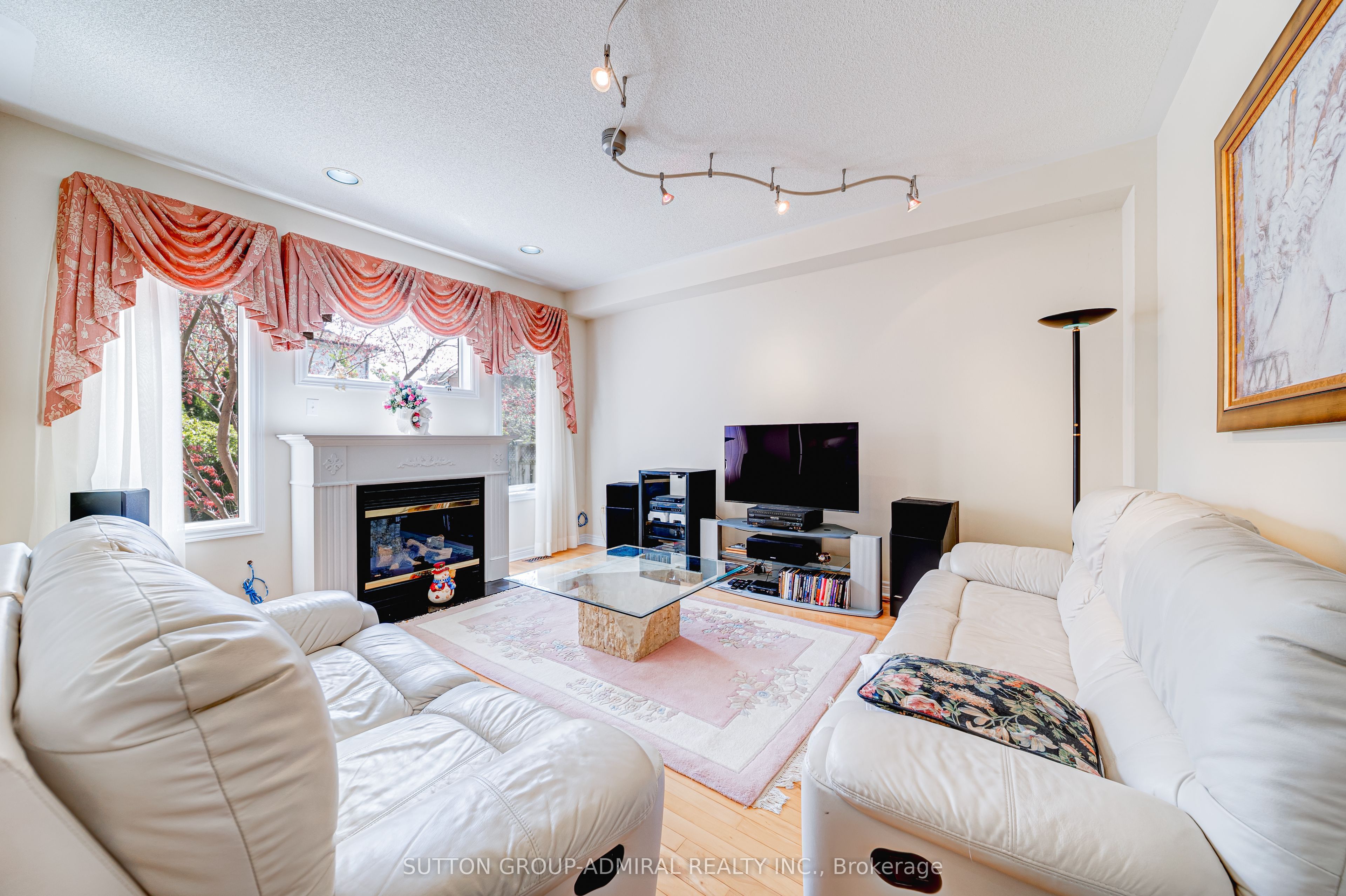 31 Acara Court Property Photo 8