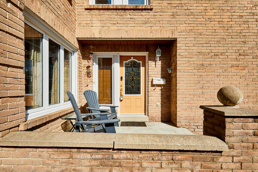 44 Carlisle Crescent Property Photo 5