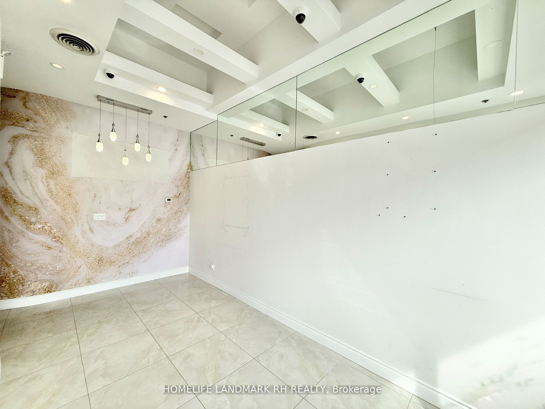 668 Silver Star Boulevard 216 Property Photo 6