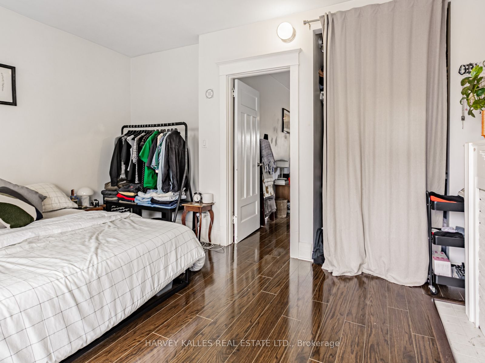 45 Strathmore Boulevard Property Photo 3
