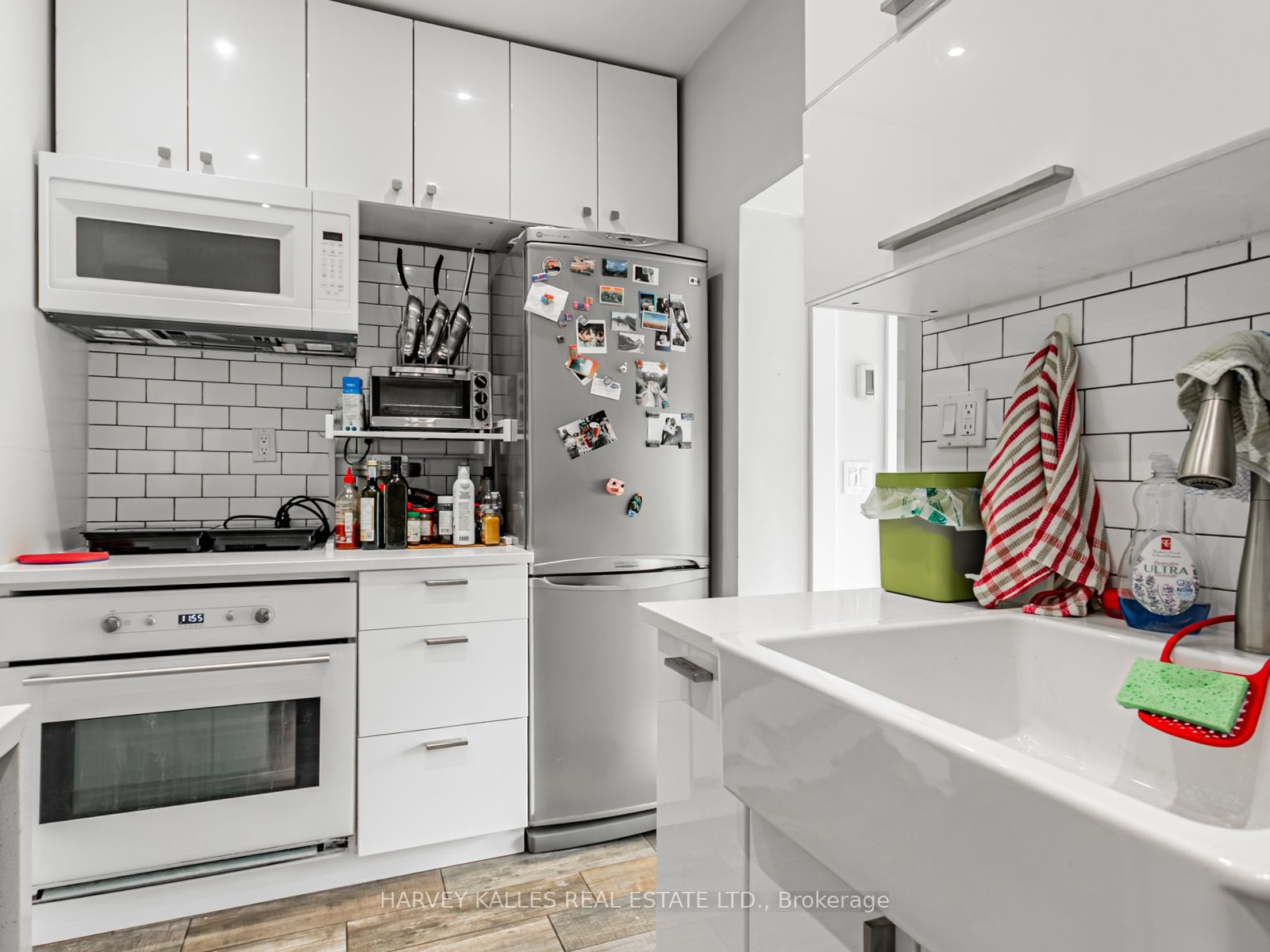 45 Strathmore Boulevard Property Photo 5