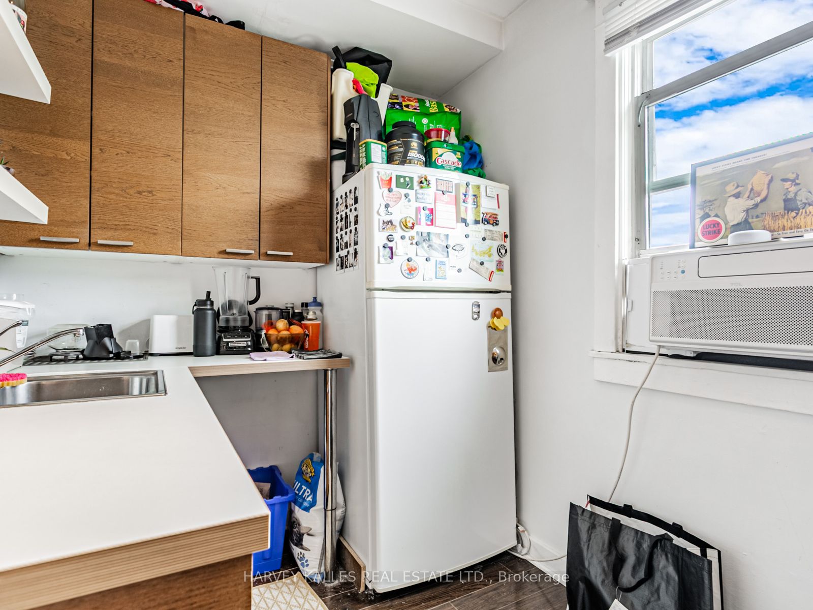 45 Strathmore Boulevard Property Photo 12