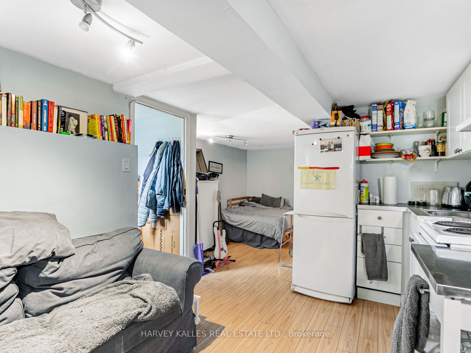 45 Strathmore Boulevard Property Photo 20