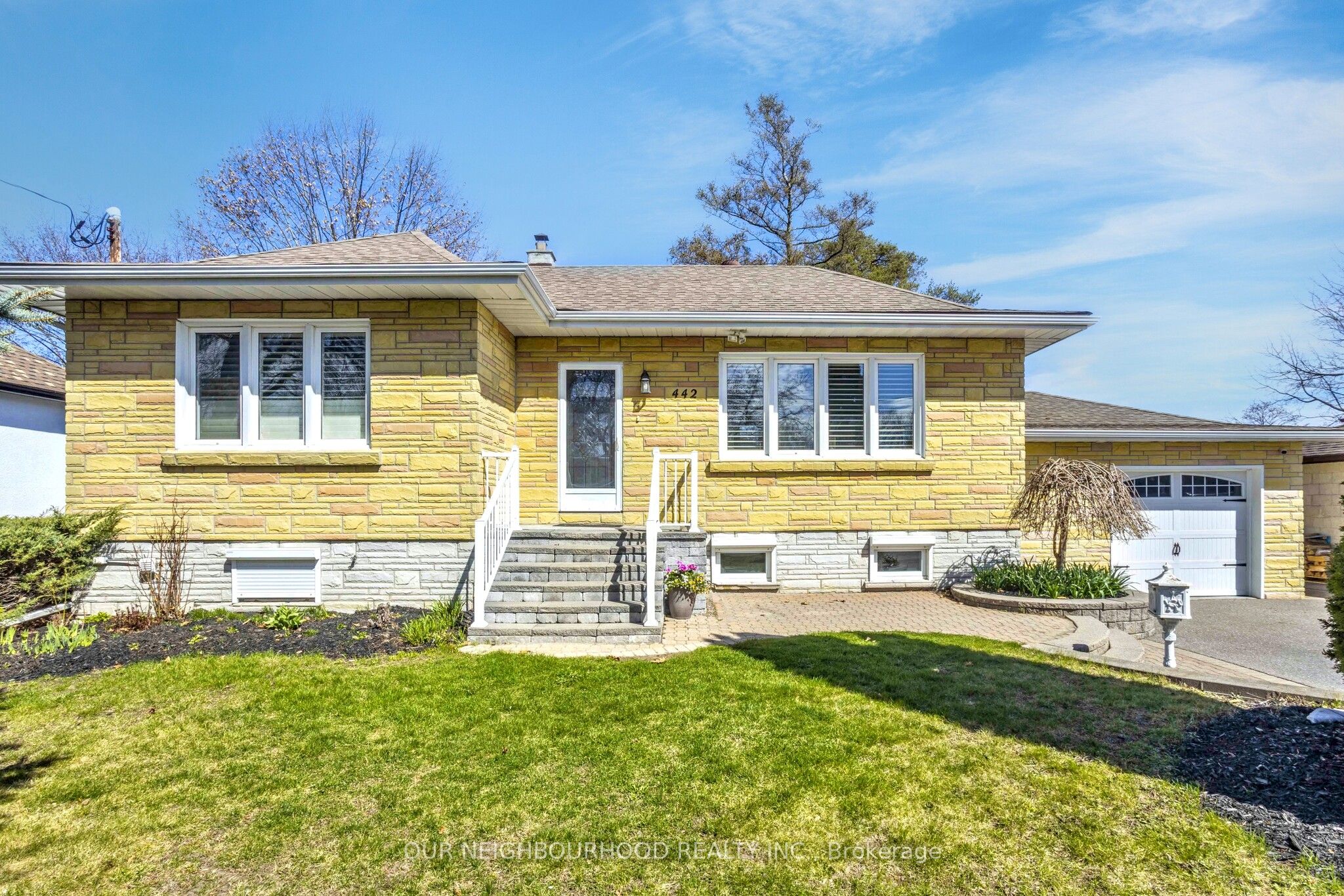 442 Ridgeway Avenue Property Photo 1