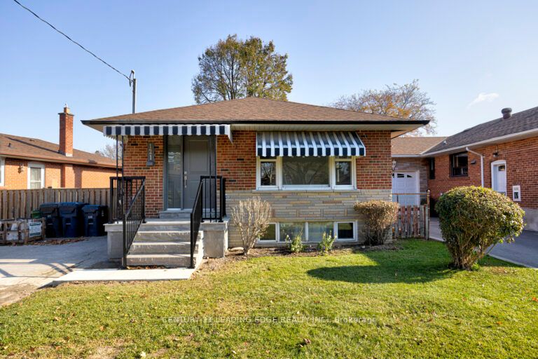 121 Hiscock Boulevard Property Photo 2