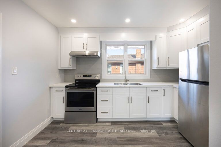 121 Hiscock Boulevard Property Photo 8