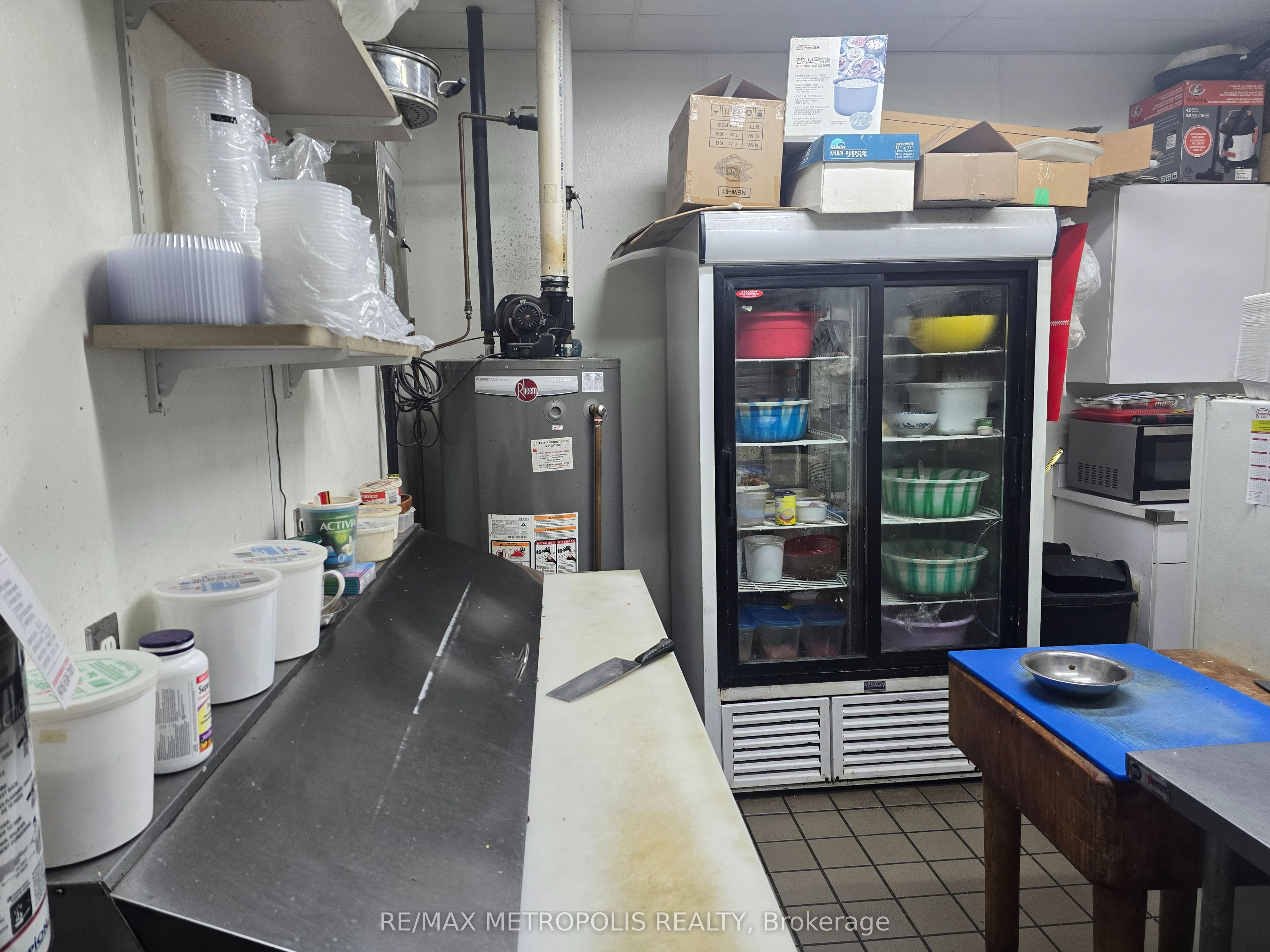 2432 Eglinton Avenue Property Photo 7