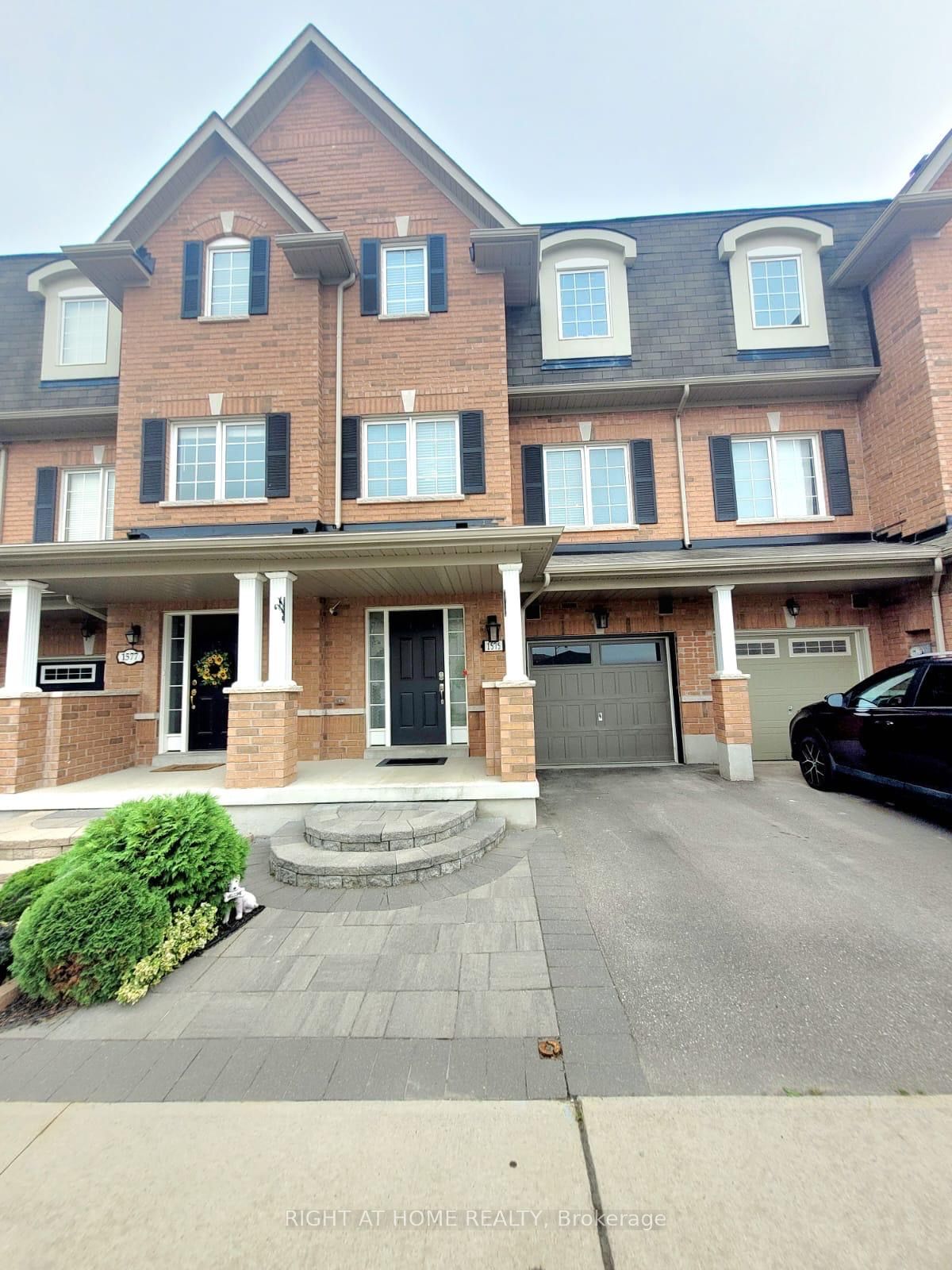 1575 Bruny Ave Property Photo 1