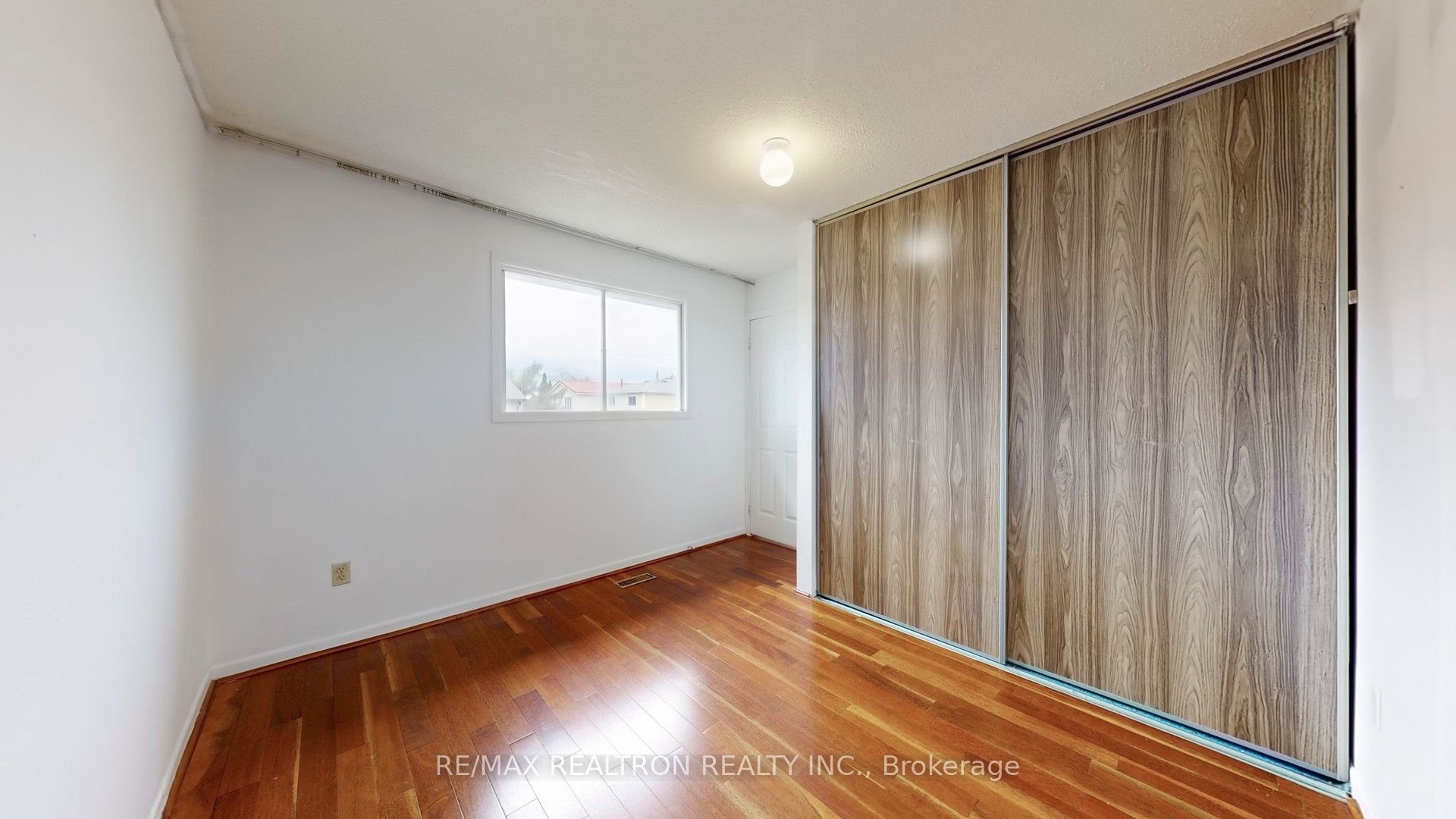 7 Roughfield Crescent Property Photo 14