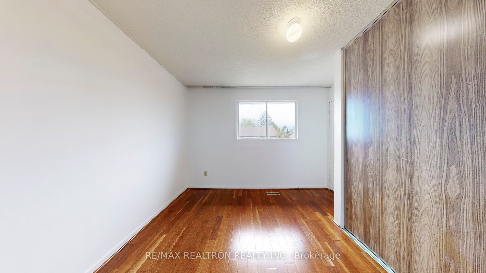 7 Roughfield Crescent Property Photo 15