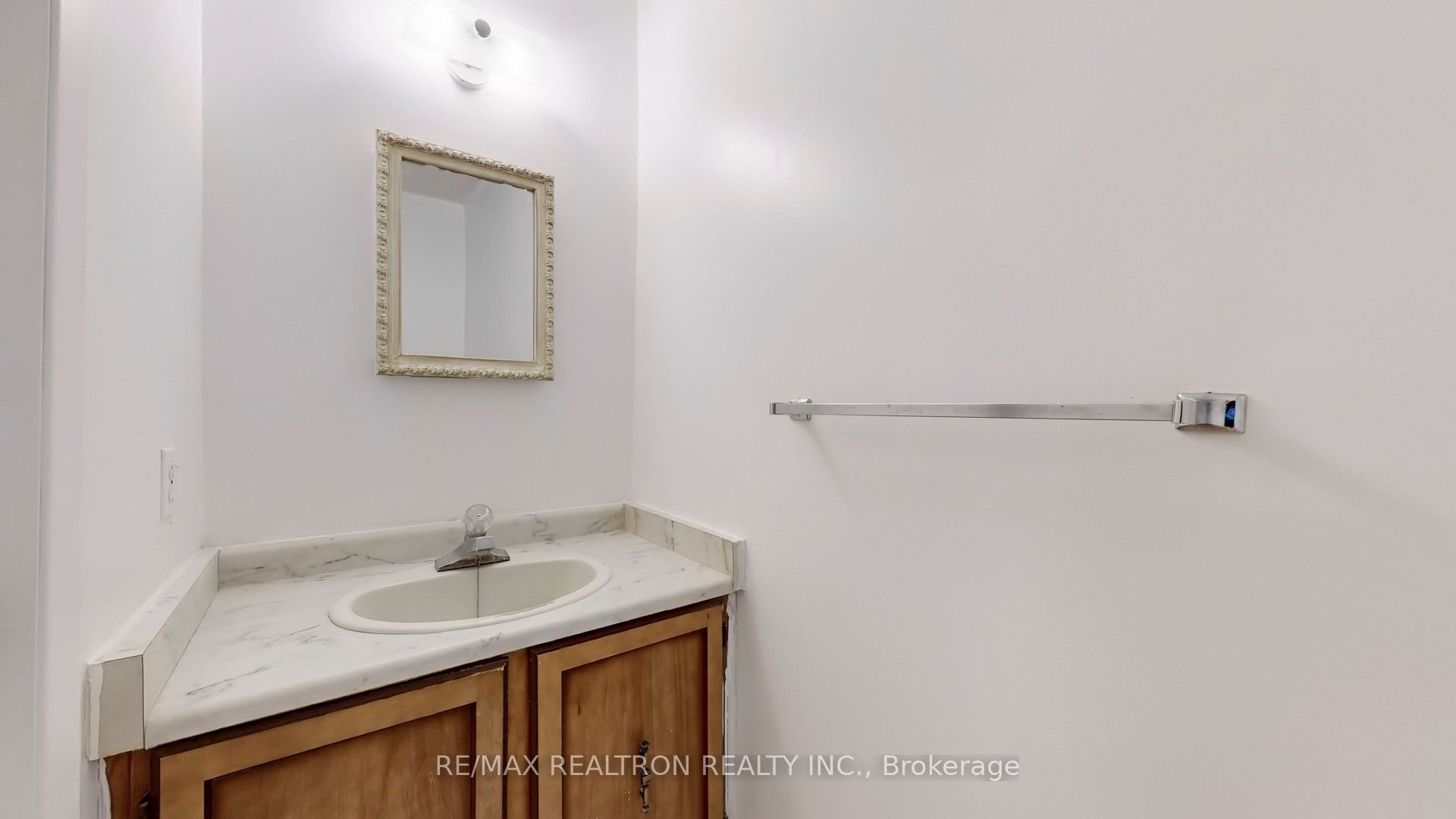 7 Roughfield Crescent Property Photo 17