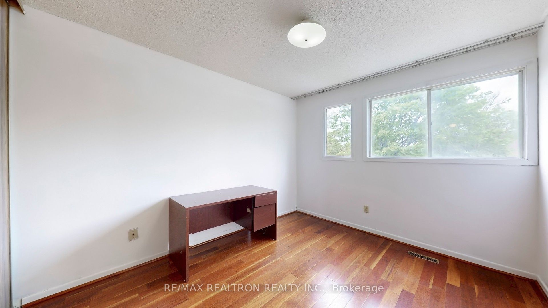 7 Roughfield Crescent Property Photo 22
