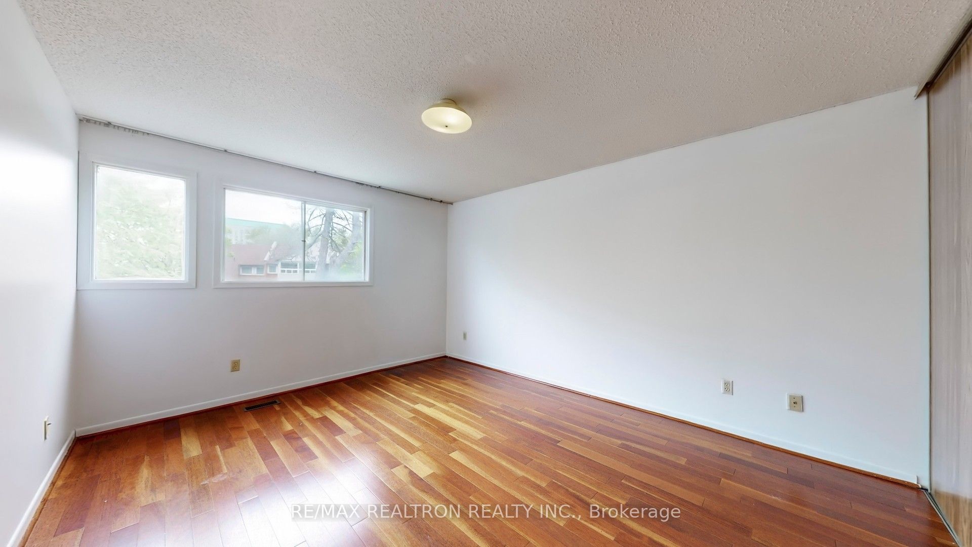 7 Roughfield Crescent Property Photo 24
