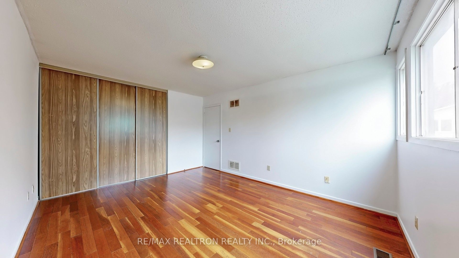 7 Roughfield Crescent Property Photo 26