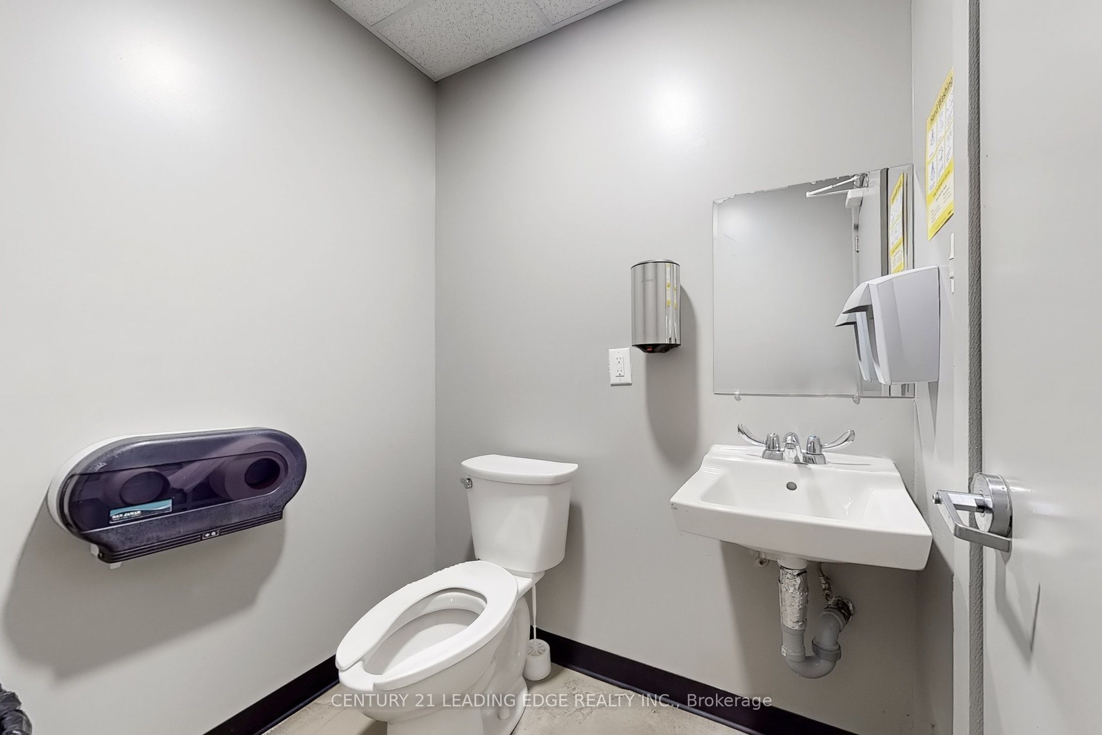 #3 - 1095 Ellesmere Road Property Photo 33
