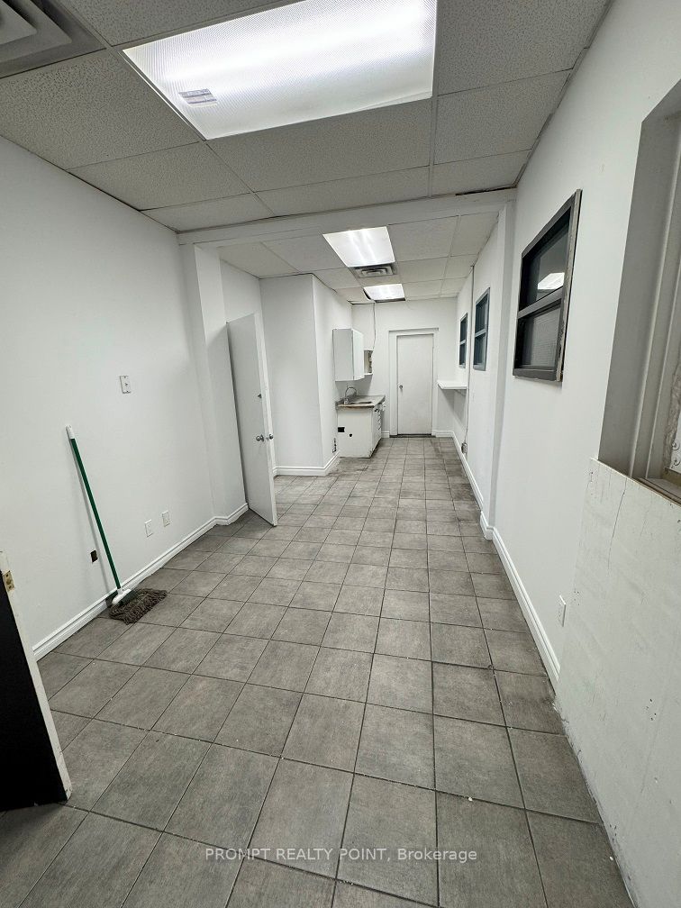 228 Midwest Road Property Photo 7