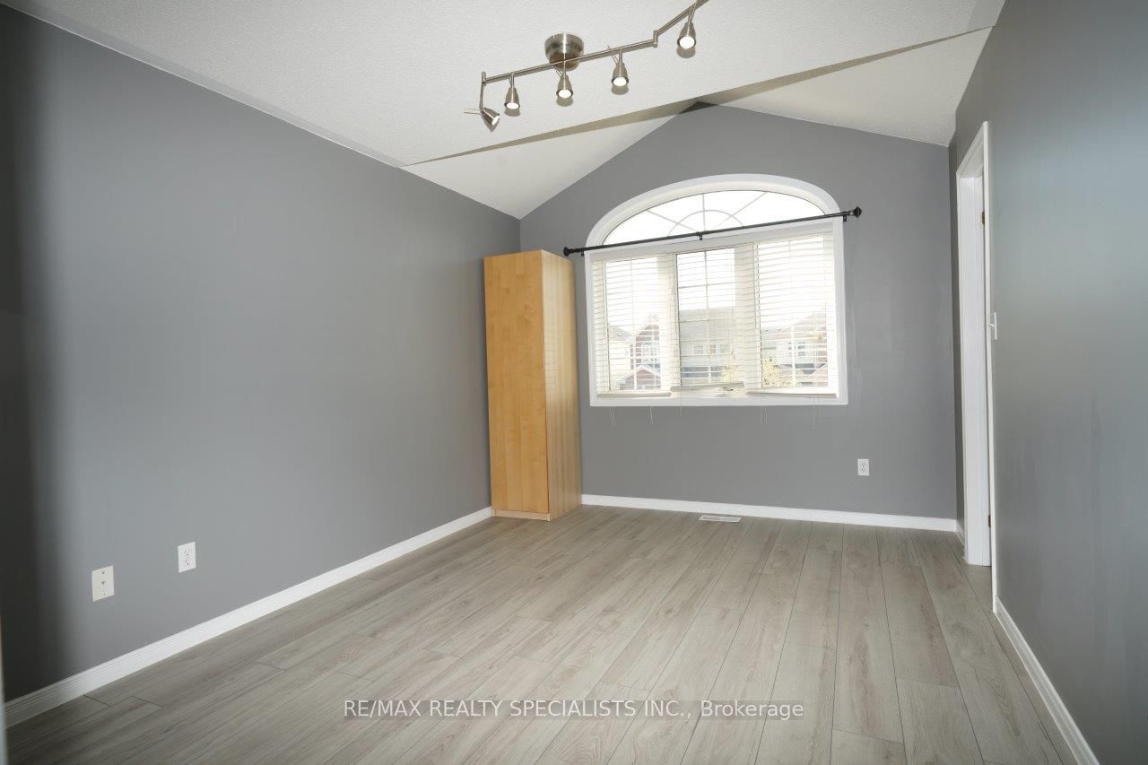 548 Falconridge Drive Property Photo 21