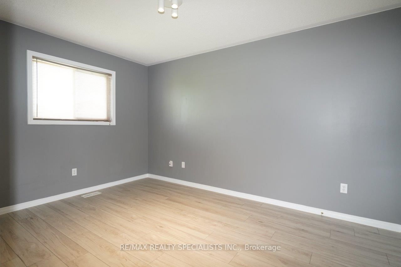 548 Falconridge Drive Property Photo 27