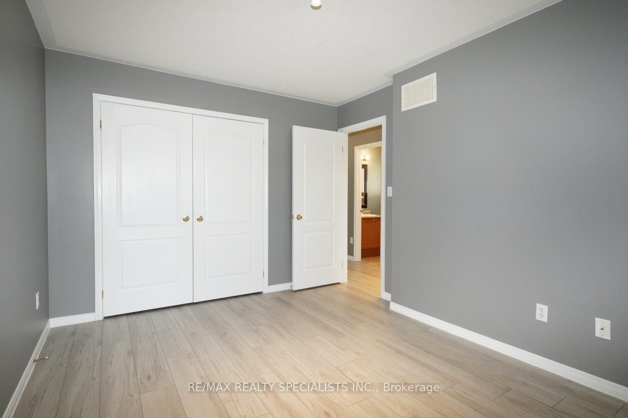 548 Falconridge Drive Property Photo 28