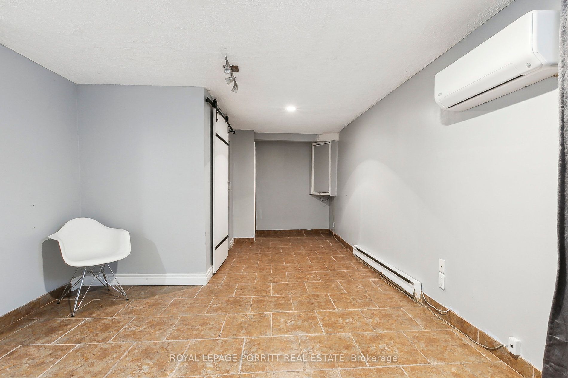 1415 Fieldlight Boulevard 17 Property Photo 23