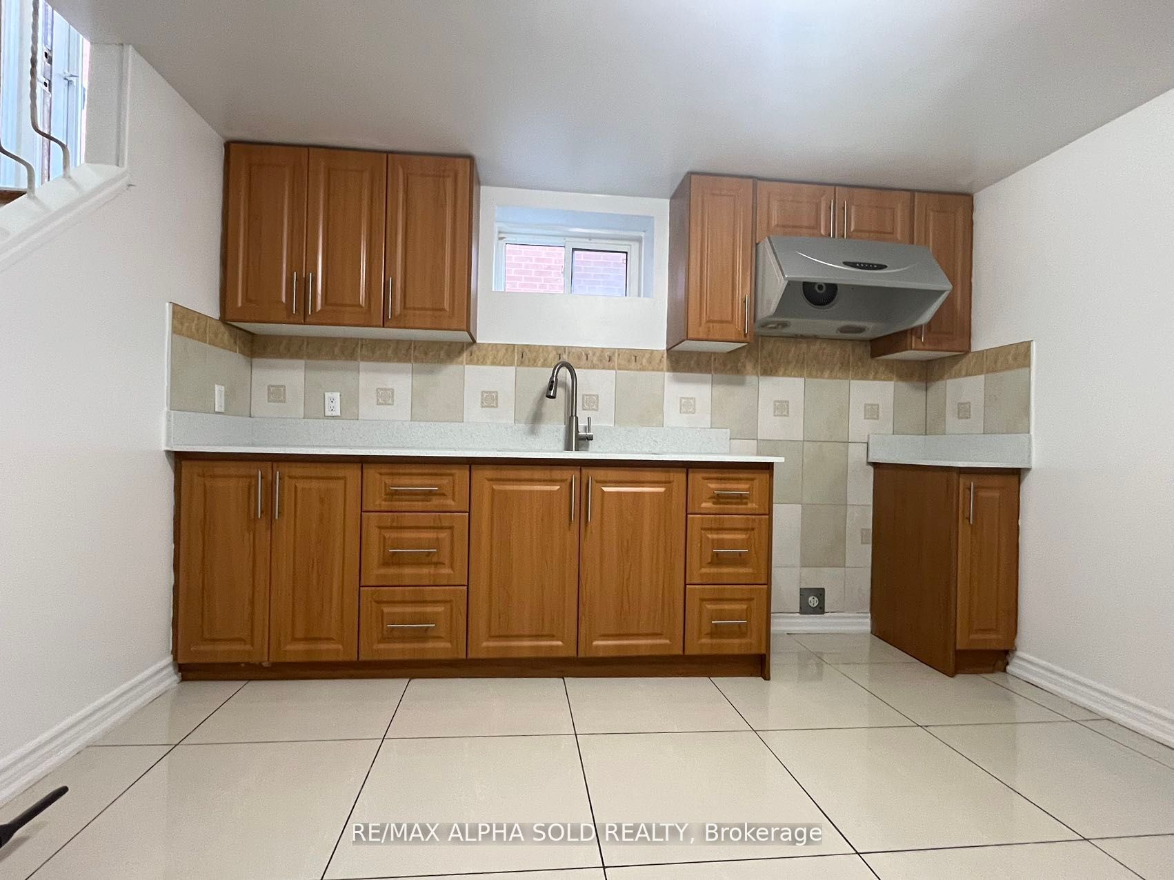#lower - 1232 Huntingwood Drive Property Photo 3