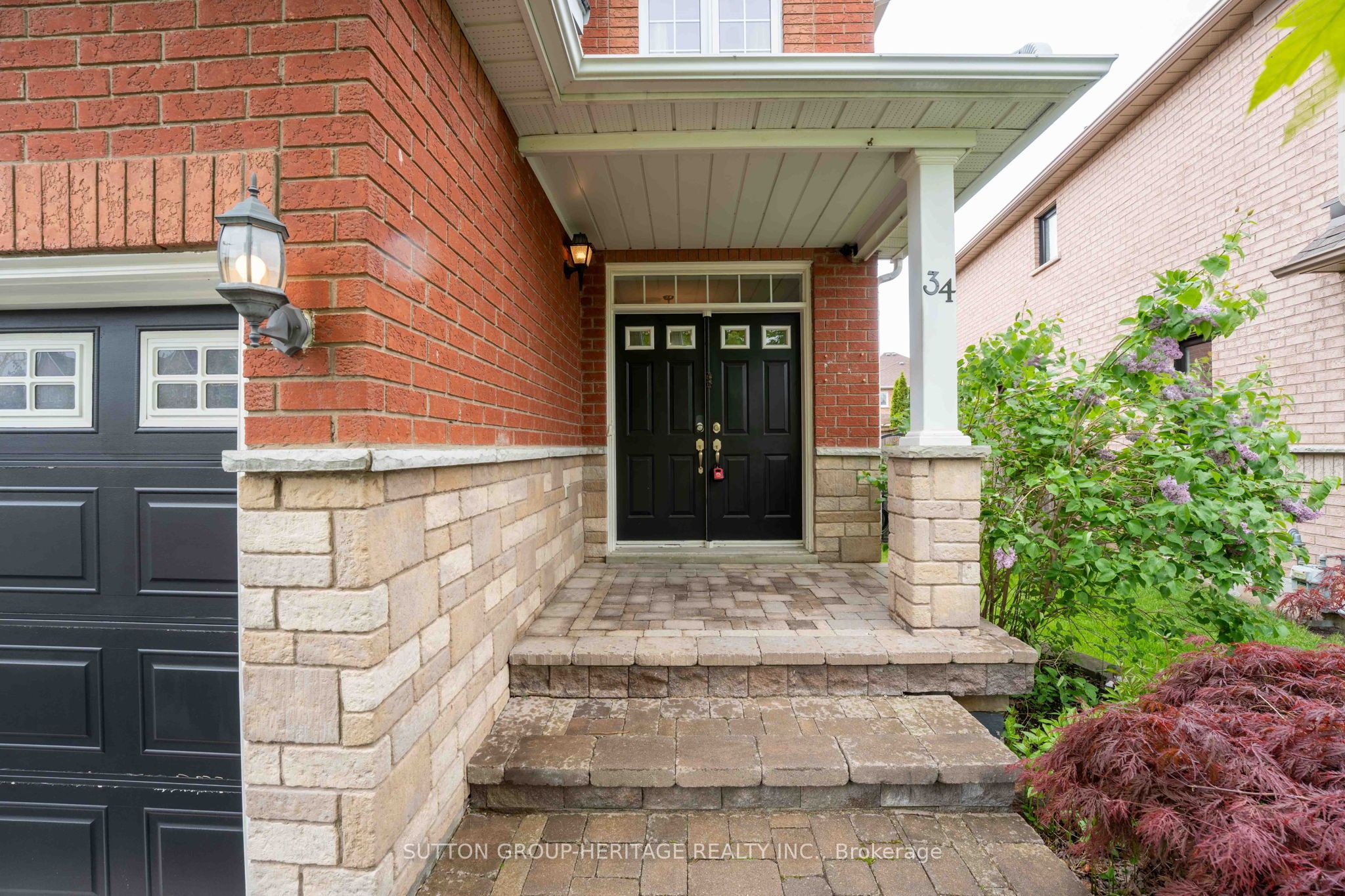 34 Ball Crescent Property Photo 3