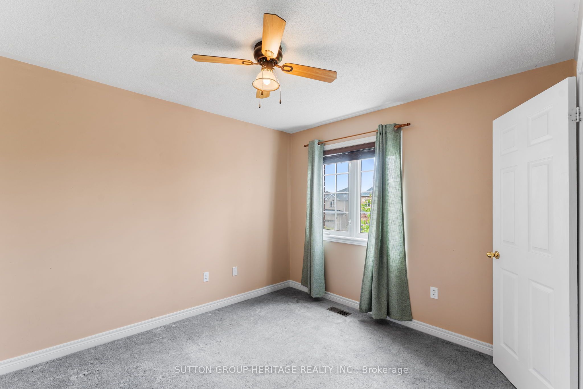 34 Ball Crescent Property Photo 23
