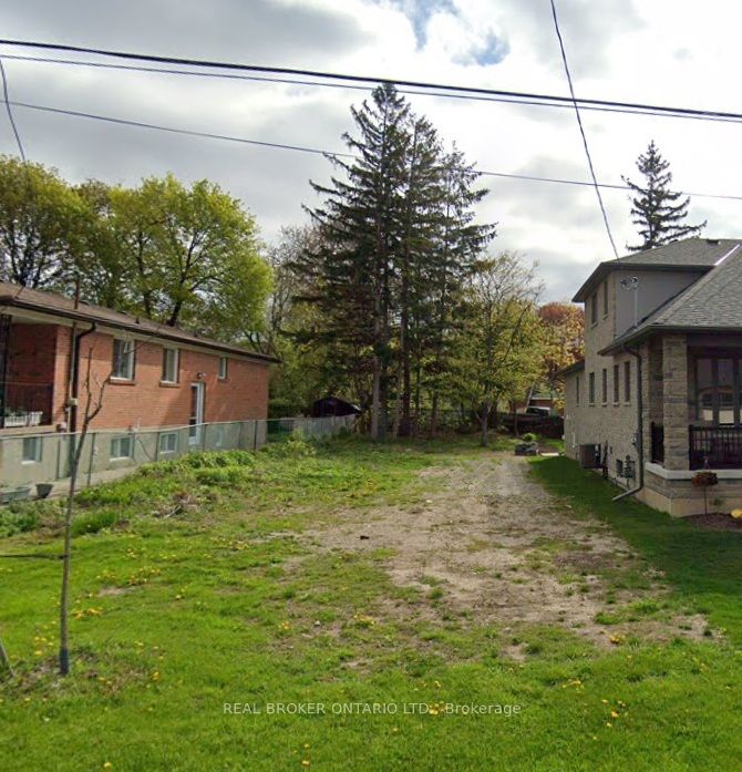 33 Andrew Avenue Property Photo 1