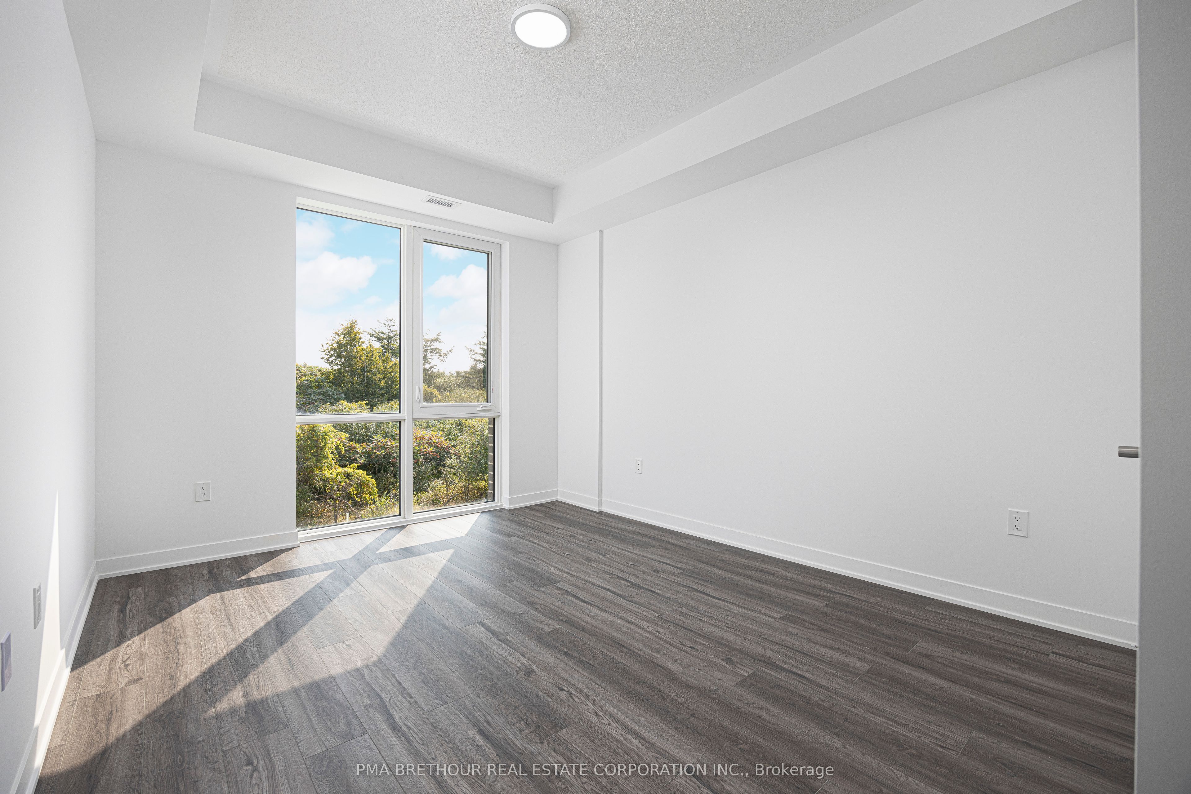 385 Arctic Red Drive 223 Property Photo 12