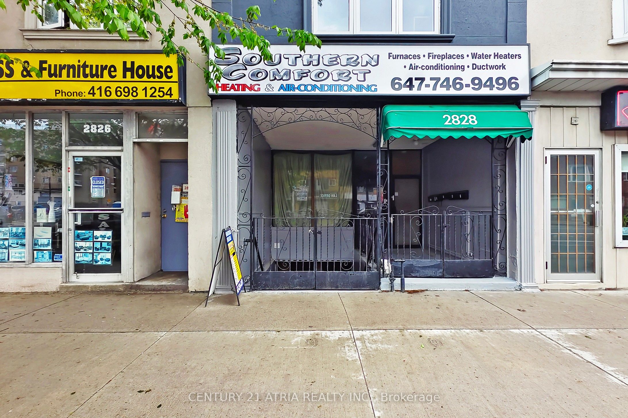 #lower - 2828 Danforth Avenue Property Photo 4