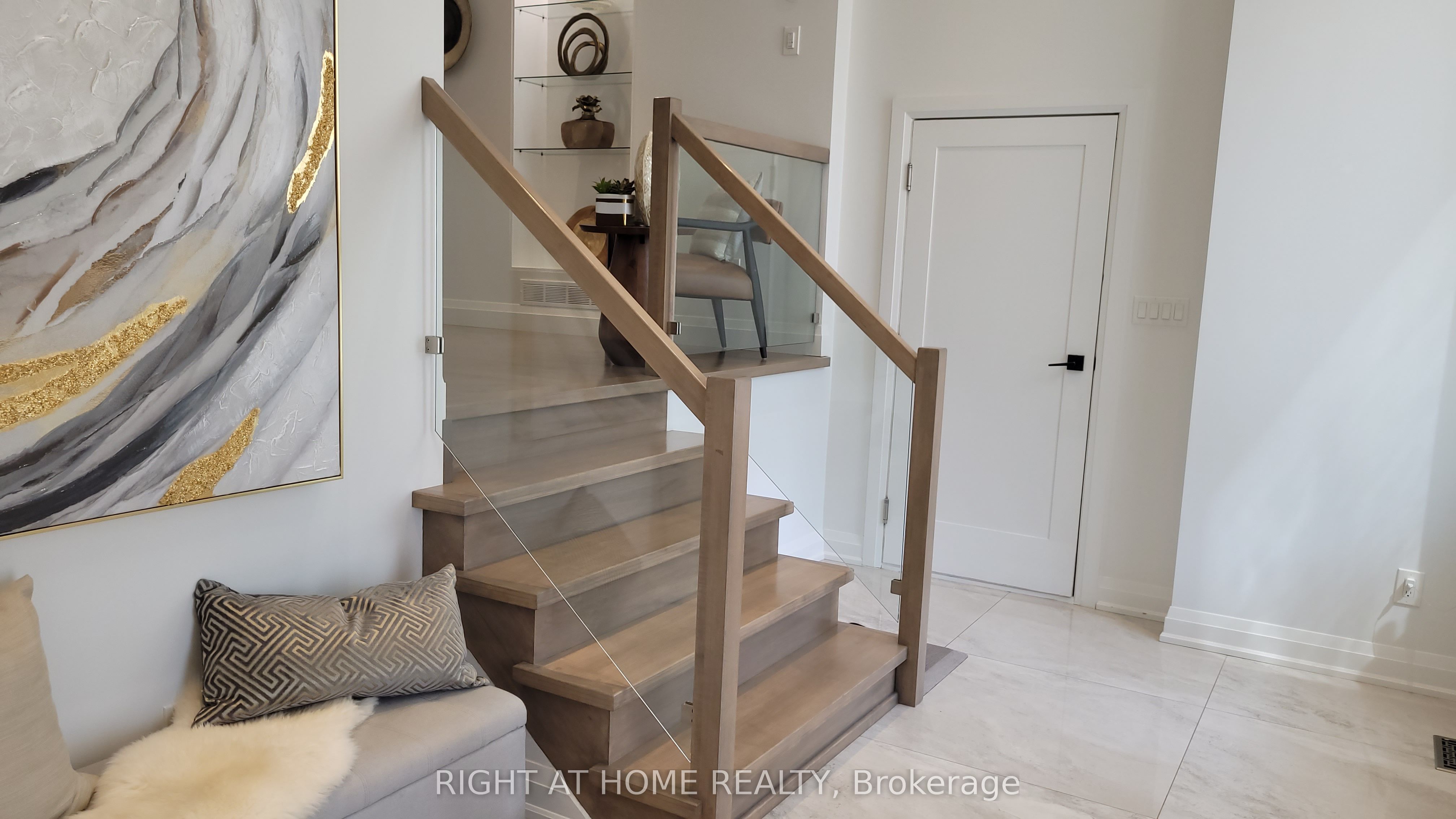 475 Donlands Avenue Property Photo 7