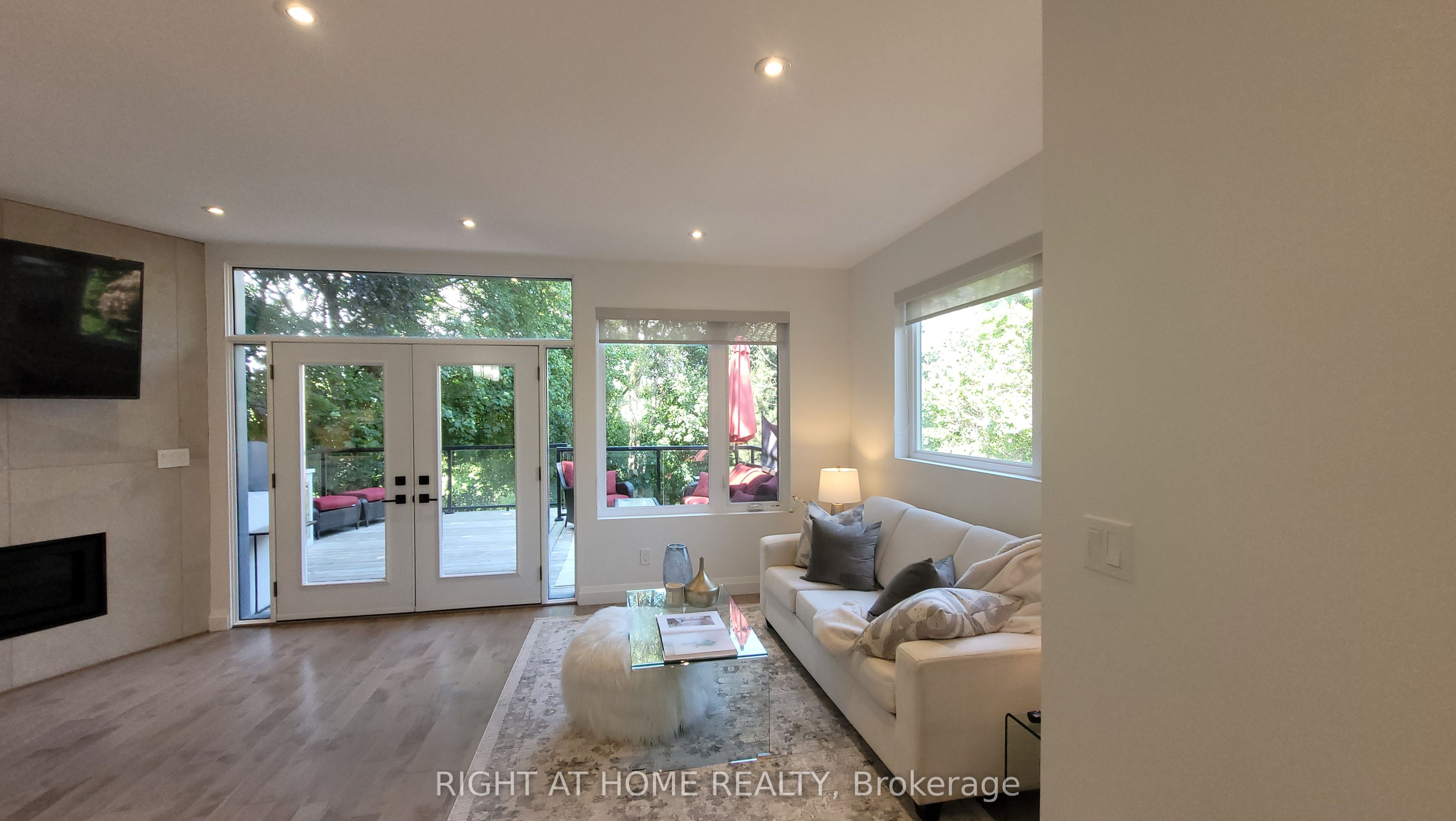 475 Donlands Avenue Property Photo 11